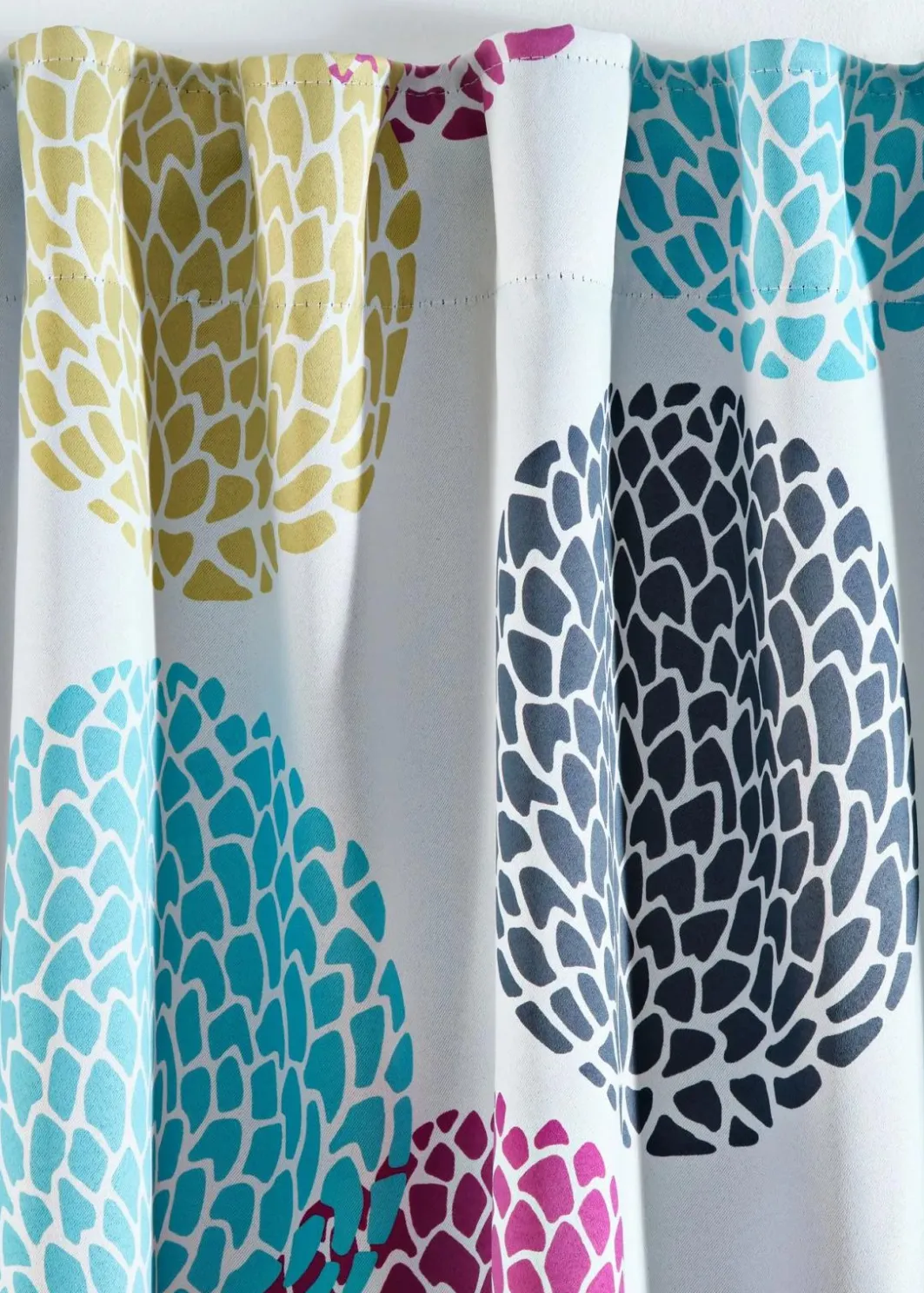 bonprix Vorhänge|Abdunkelnder Vorhang mit em Druck (1er Pack)