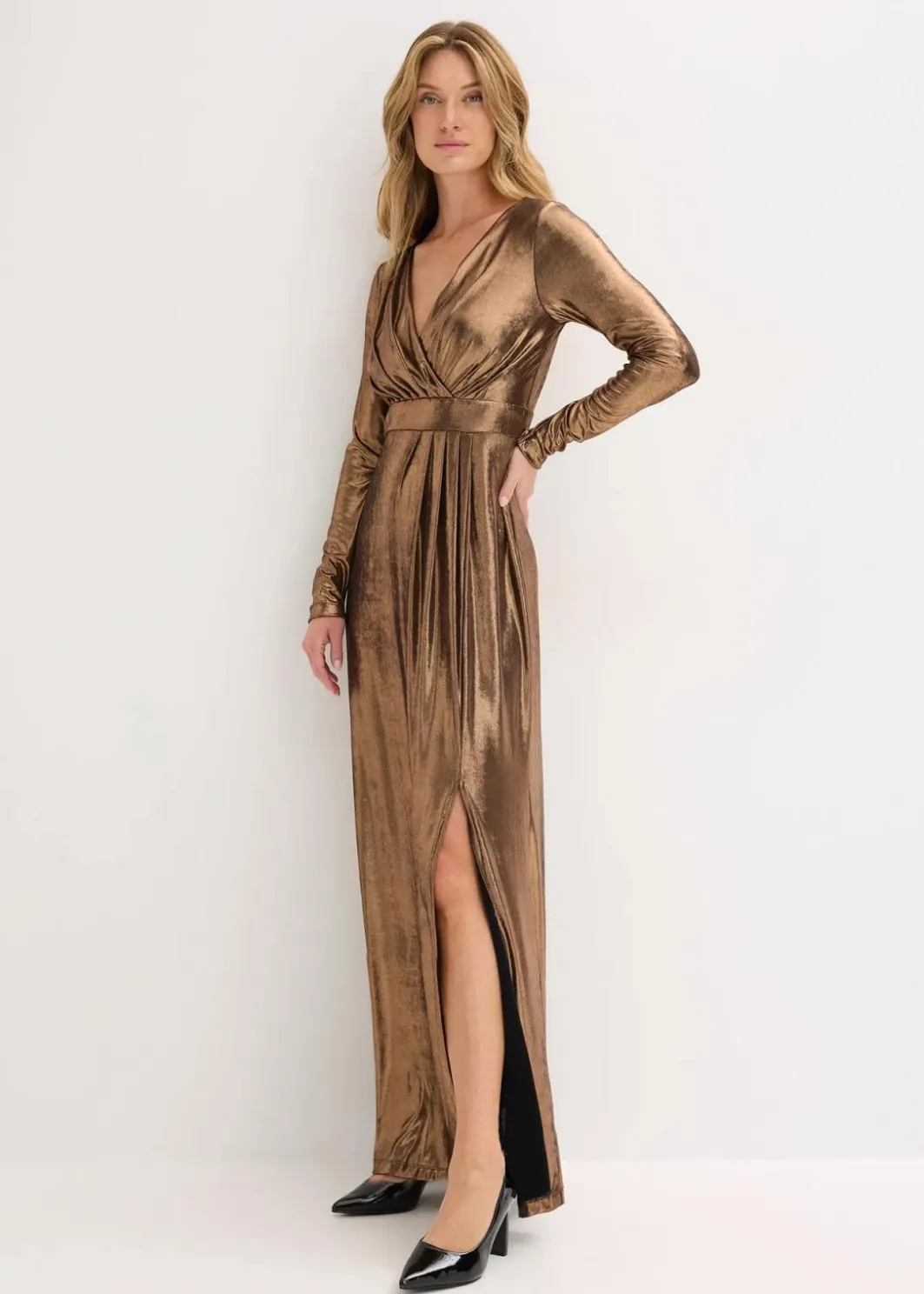 Abendkleid aus feinem Jersey mit Glanz Damen Bekleidung·Pullover & Strickjacken|Festliche Mode