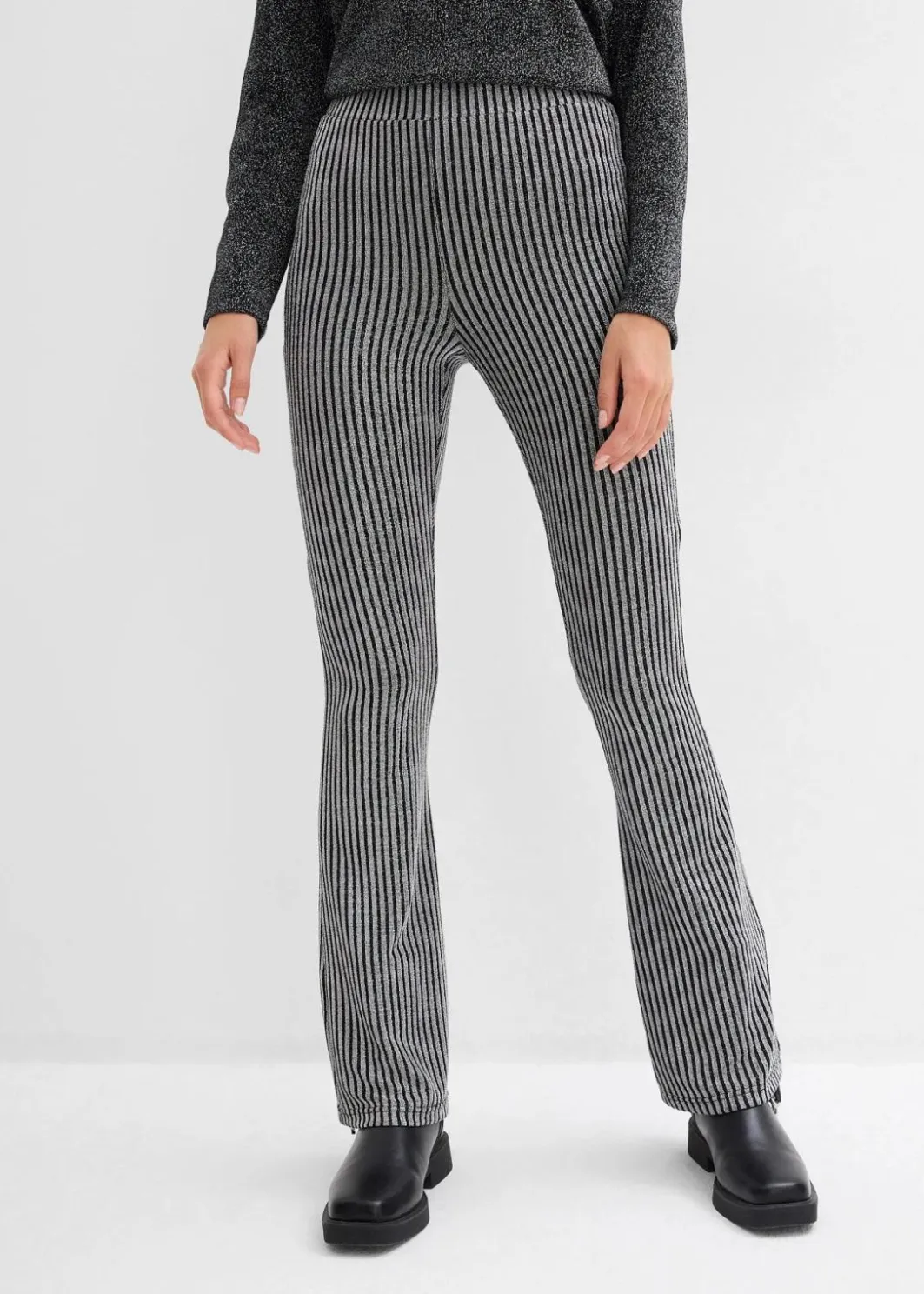 Damen bonprix Bekleidung·Kleider|Hosen|Ausgestellte Leggings mit Glitzergarn