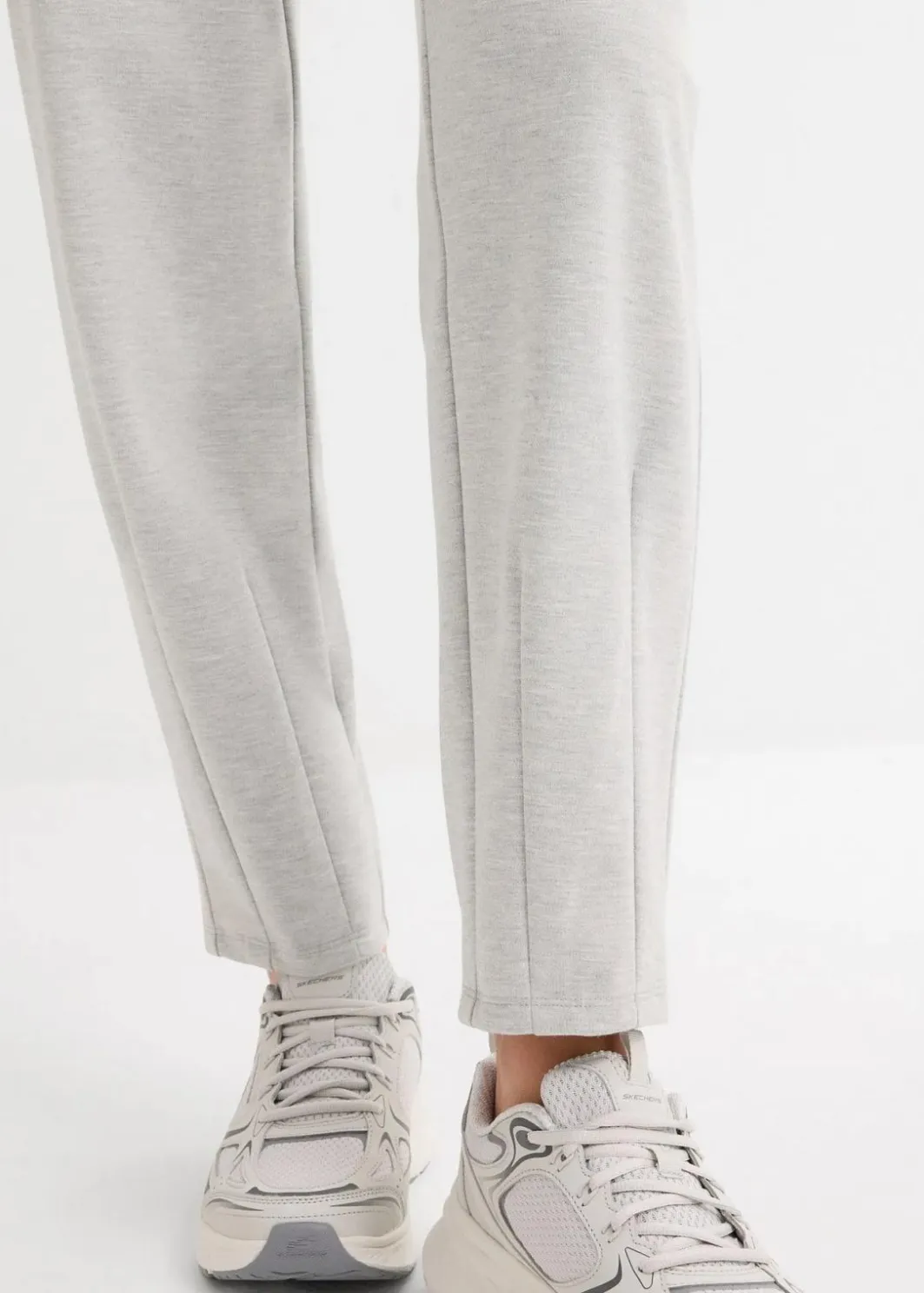 Online Barrelhose aus leicht glänzendem Viskose-Mix Damen Bekleidung·Kleider|Zweiteiler & Sets