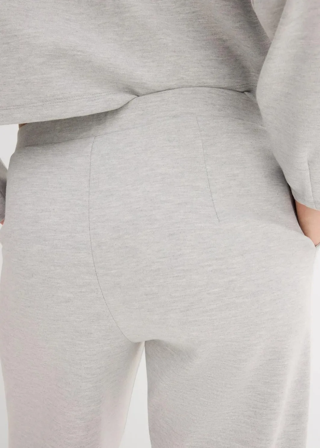 Online Barrelhose aus leicht glänzendem Viskose-Mix Damen Bekleidung·Kleider|Zweiteiler & Sets