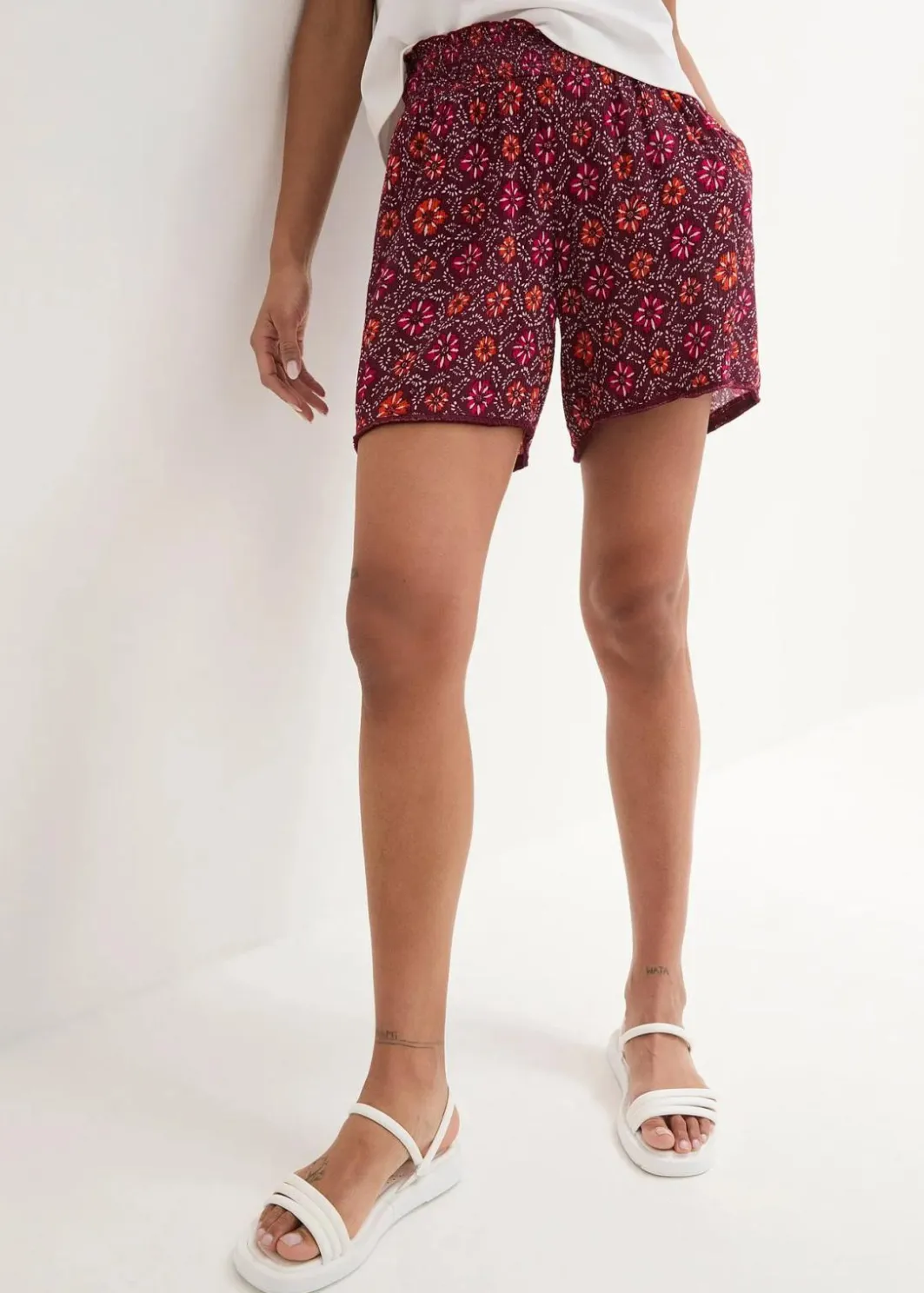 Damen bonprix Bekleidung·Outdoorbekleidung|Bekleidung·Kleider|Bedruckte Schlupf-Shorts mit Gummibund