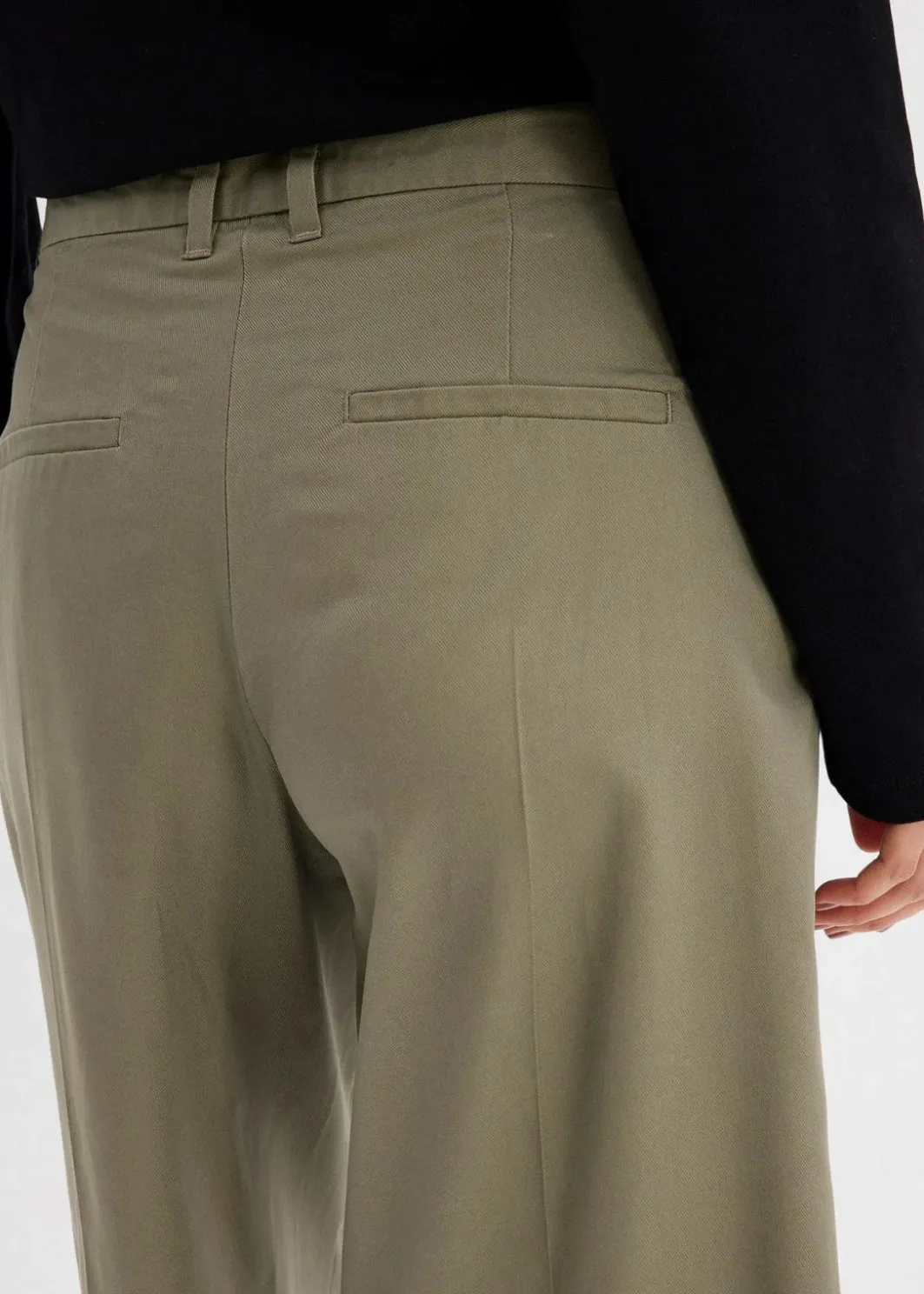 Best Bermuda aus fließendem Lyocell Damen Bekleidung·Outdoorbekleidung|Bekleidung·Kleider