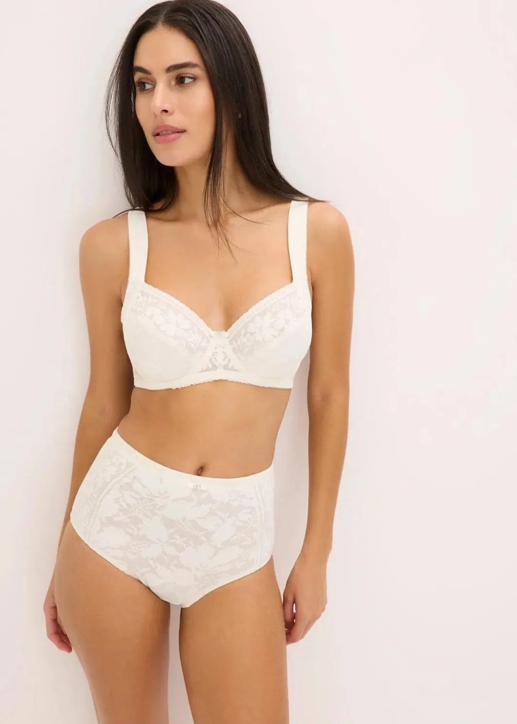 Damen bonprix Wäsche·Dessous|Wäsche·Große Cups D-H|Bügel-BH aus zarter Spitze