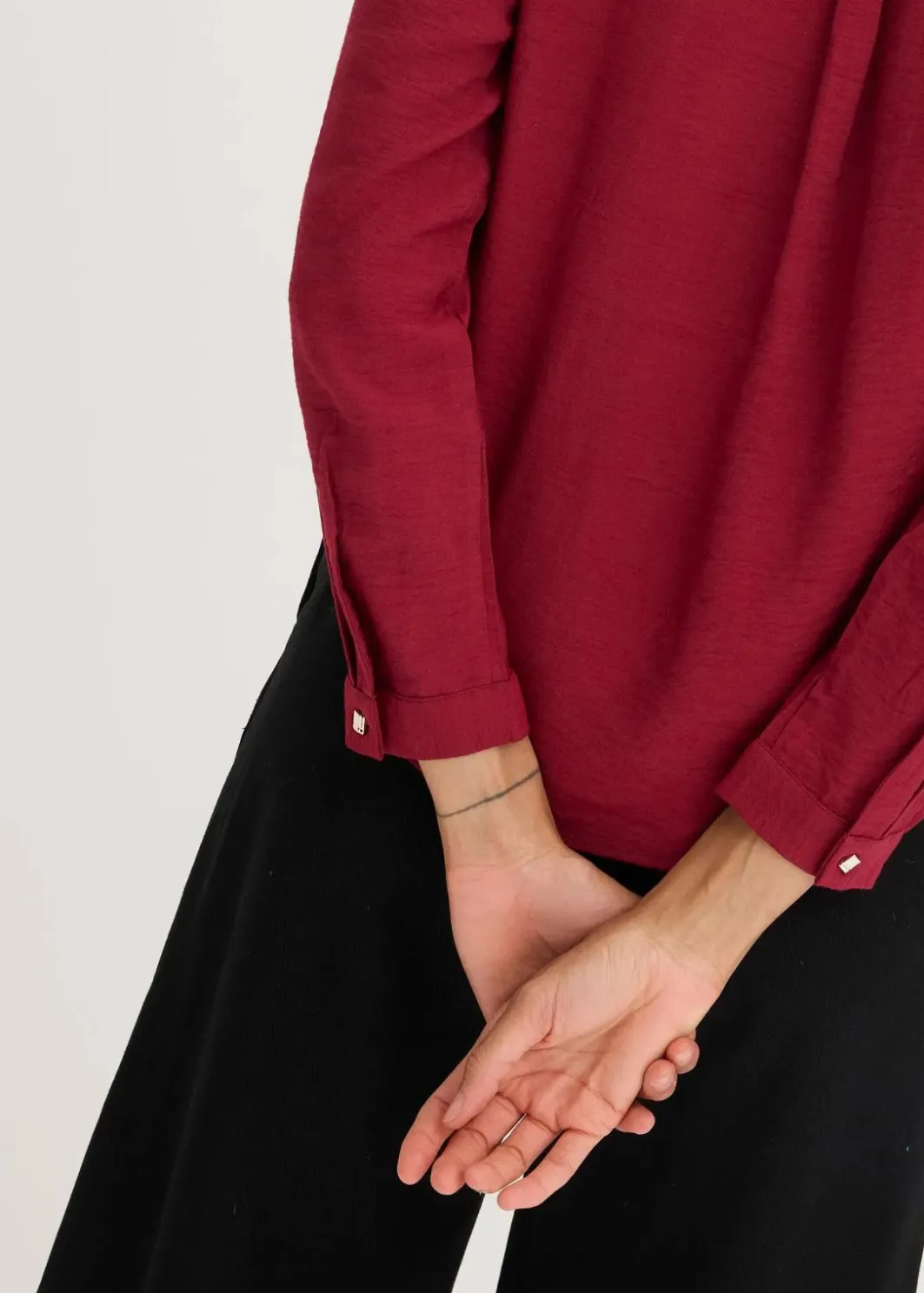 Discount Bluse mit Wickel-Detail aus strukturiertem Material Damen Bekleidung·Jacken & Mäntel|Blusen & Tuniken