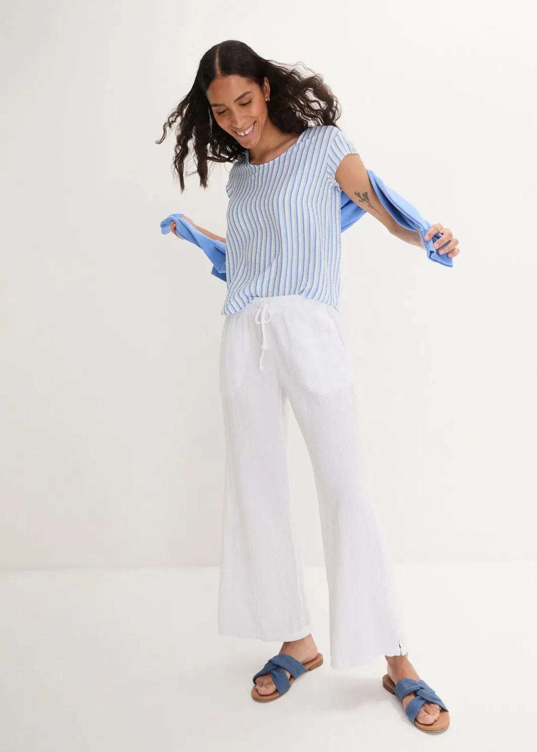 Hot Blusenshirt aus softem Viskose-Mix Damen Bekleidung·Jacken & Mäntel|Blusen & Tuniken
