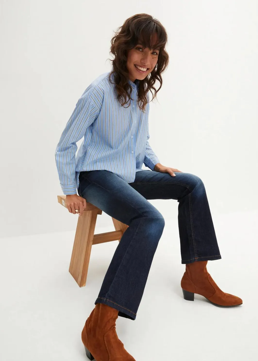 Damen bonprix Jeans|Kurzgrößen|Bootcut Jeans Mid Waist, Stretch