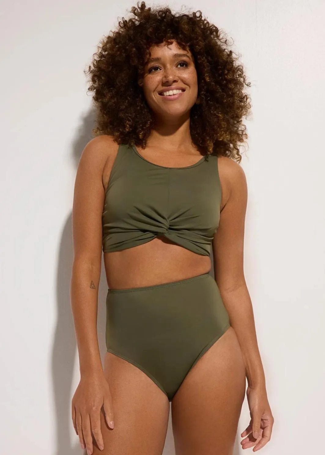 Damen bonprix Nachhaltigere Materialien|Bikinis|Bustier-Bikini in Wickeloptik (2-tlg.Set)
