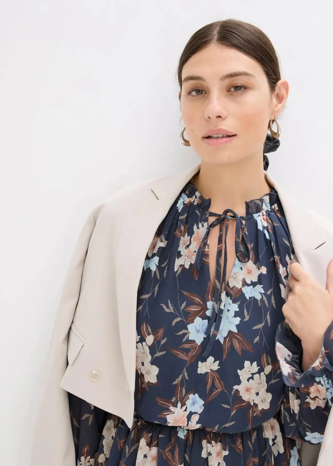 Damen bonprix Bekleidung·Pullover & Strickjacken|Nachhaltigere Materialien|Chiffonkleid