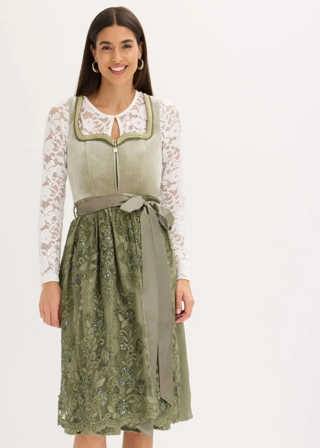 Damen bonprix Bekleidung·Pullover & Strickjacken|Kleider|Dirndl mit Pailletten Schürze (2-tlg.Set)