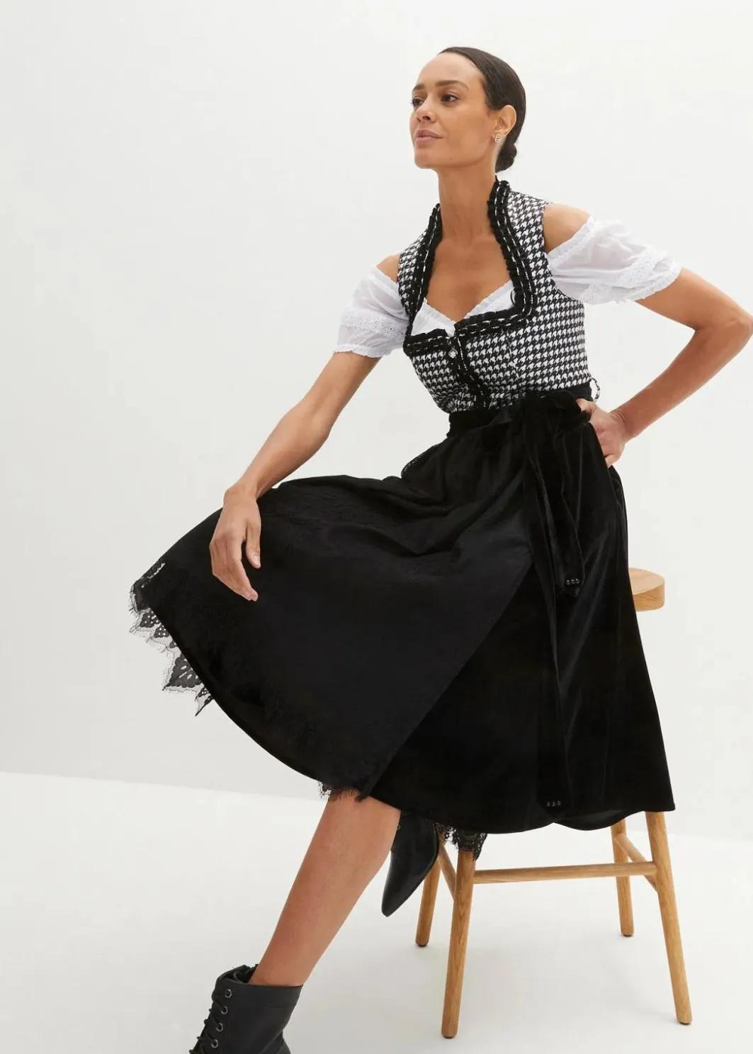 Discount Dirndl mit Samtrock (2-tlg.Set) Damen Bekleidung·Pullover & Strickjacken|Kleider