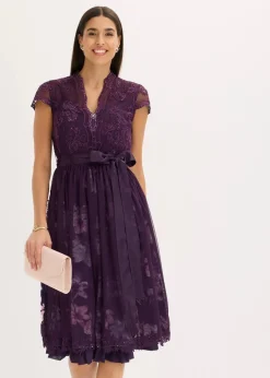 Dirndl mit Stickerei und Samtrock (2-tlg.Set) Damen Bekleidung·Pullover & Strickjacken|Kleider