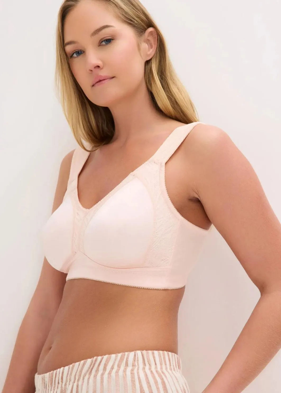 Damen bonprix Wäsche·Große Cups D-H|Wäsche·Bhs|Entlastungs-BH ohne Bügel mit gepolsterten Trägern