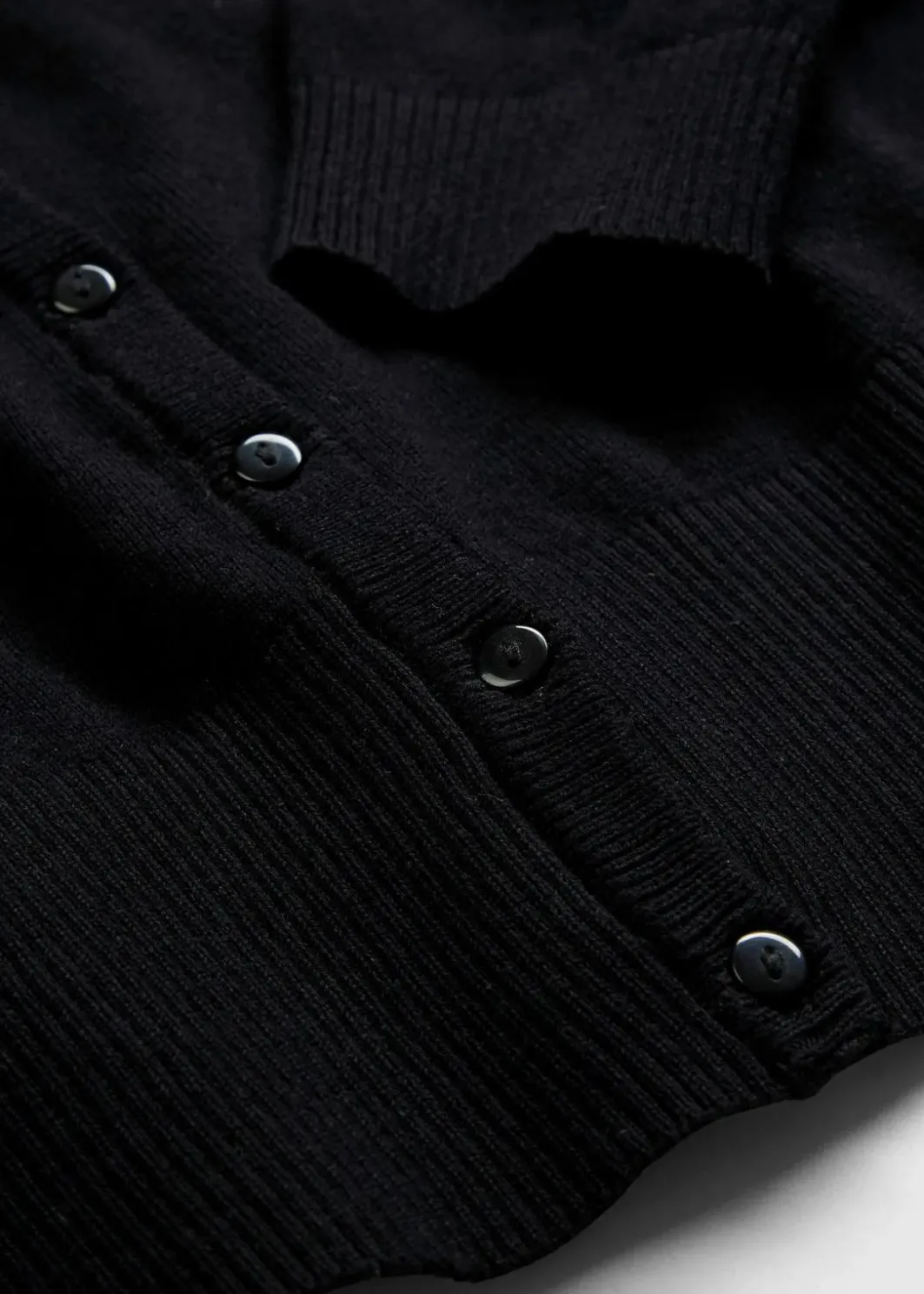 Sale Feinstrickjacke mit Knopfleiste Damen Strickmode|Pullover & Strickjacken