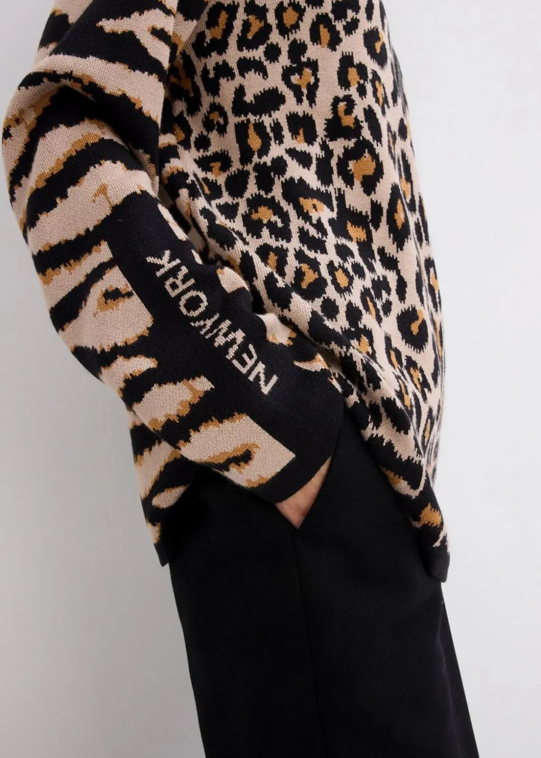 Damen bonprix Bekleidung·Umstandsmode|Nachhaltigere Materialien|Feinstrickpullover im Leoprint Design
