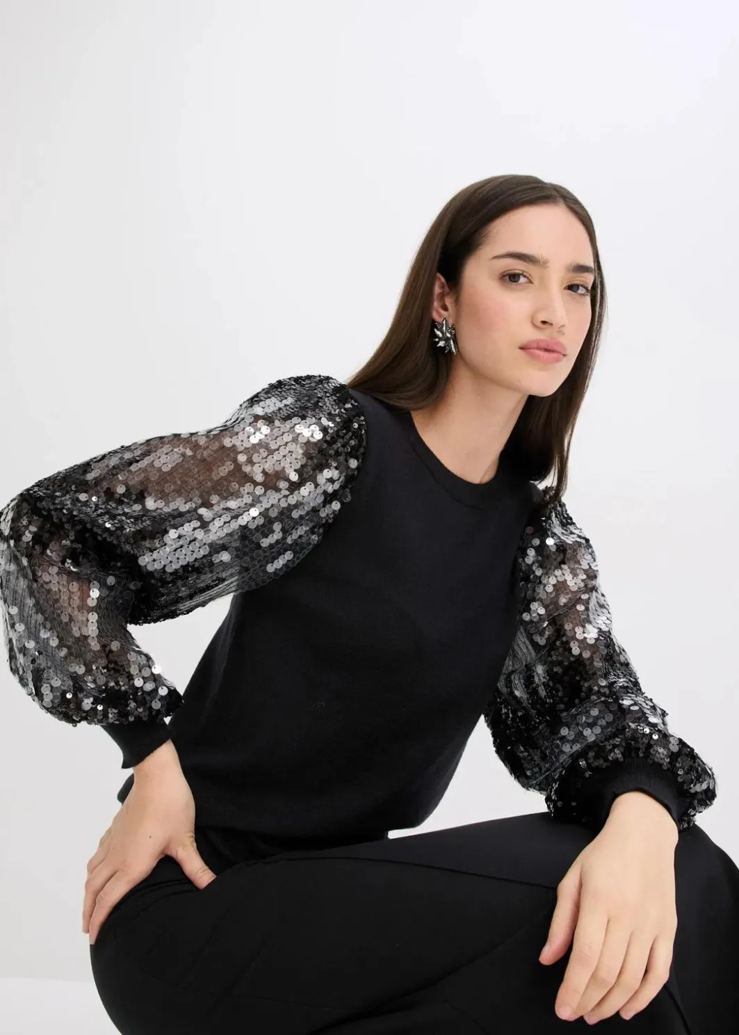 Feinstrickpullover mit Pailletten-Ärmeln Damen Bekleidung·Umstandsmode|Bekleidung·Jeans