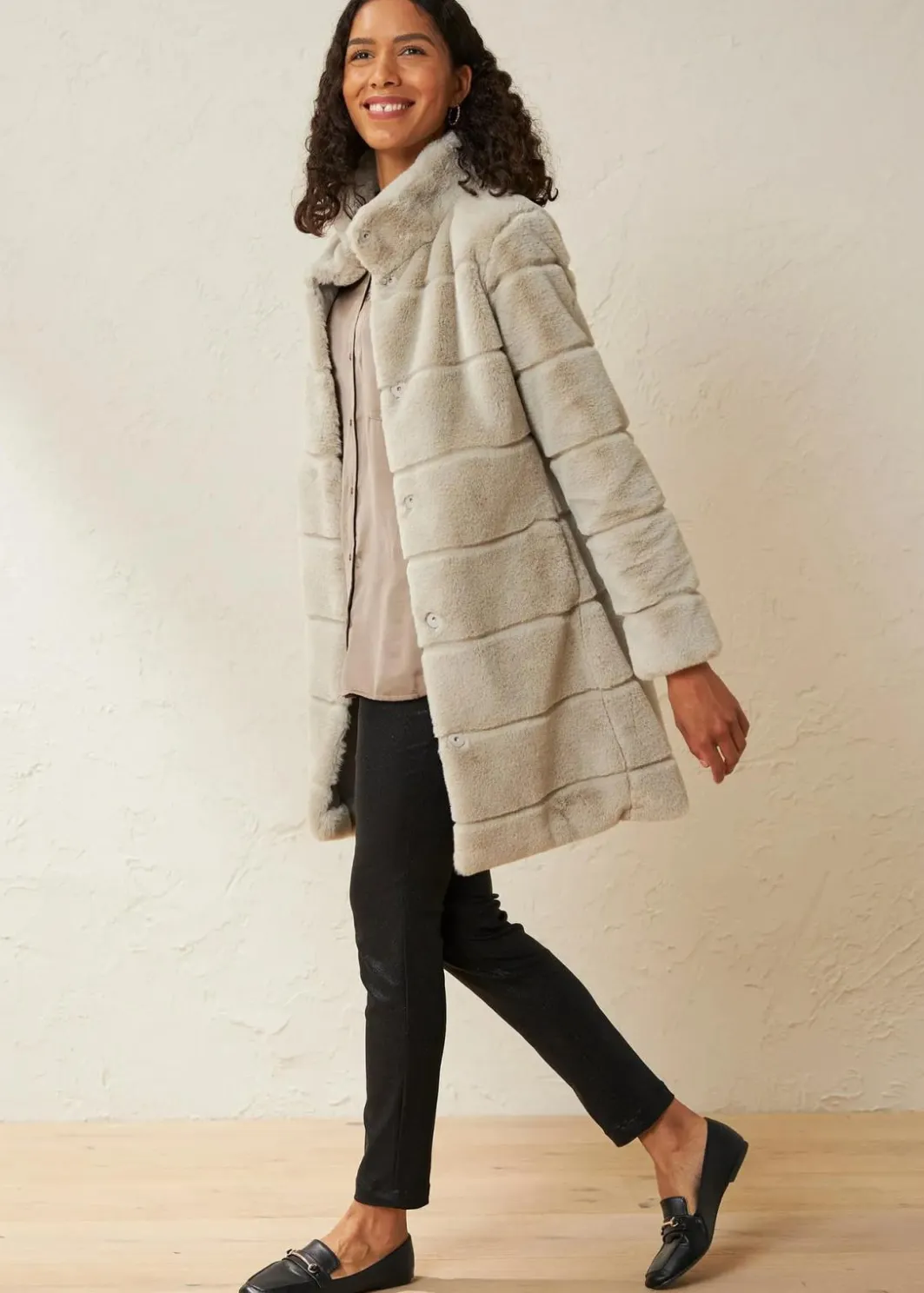 Damen bonprix Bekleidung·Hosen|Jacken & Mäntel|Fellimitat-Mantel