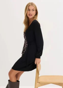 Figurbetontes Minikleid mit tiefem Ausschnitt Damen Bekleidung·Pullover & Strickjacken|Kleider