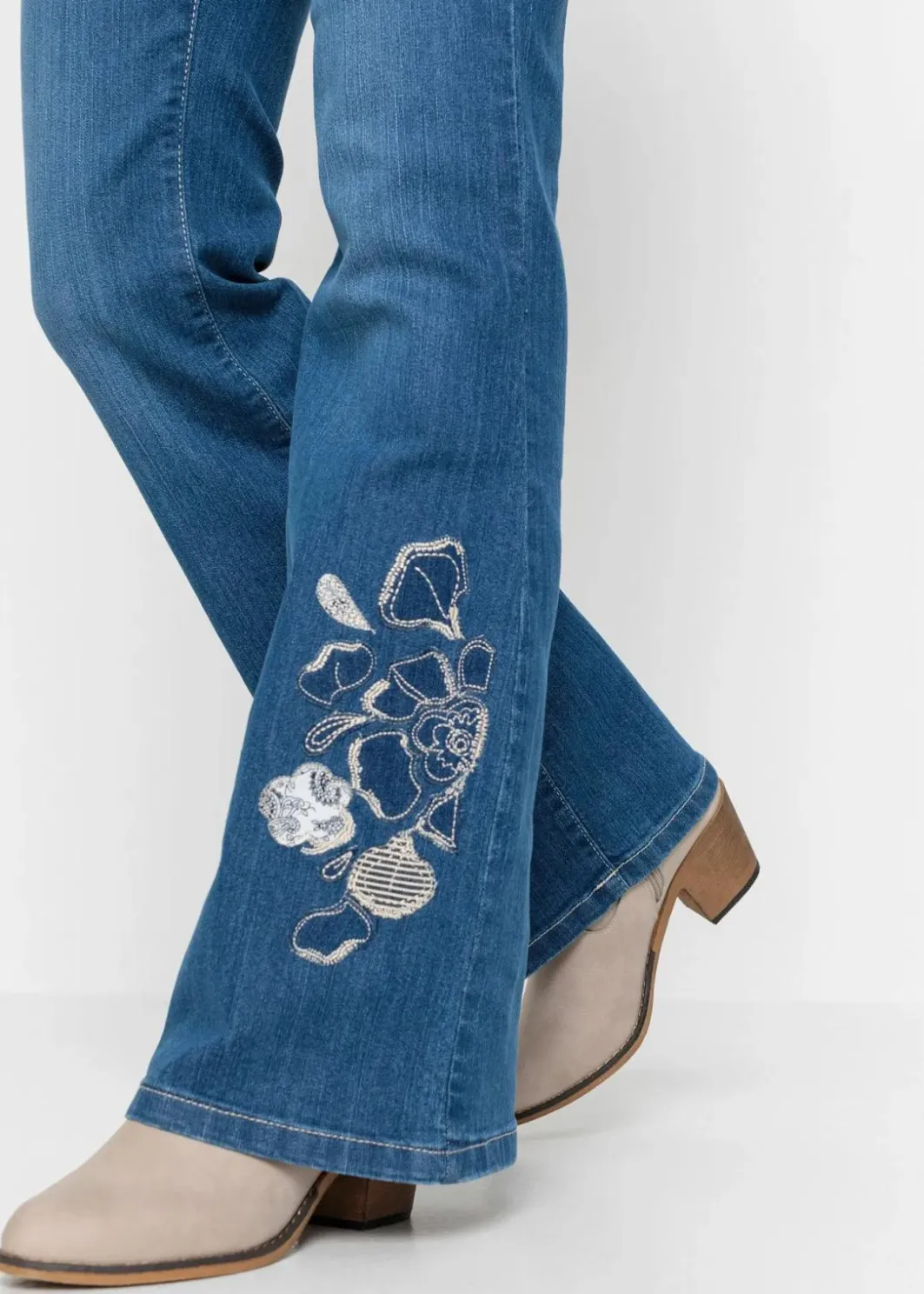 Damen bonprix Bekleidung·Shirts & Tops|Jeans|Flared Jeans Mid Waist, Stretch