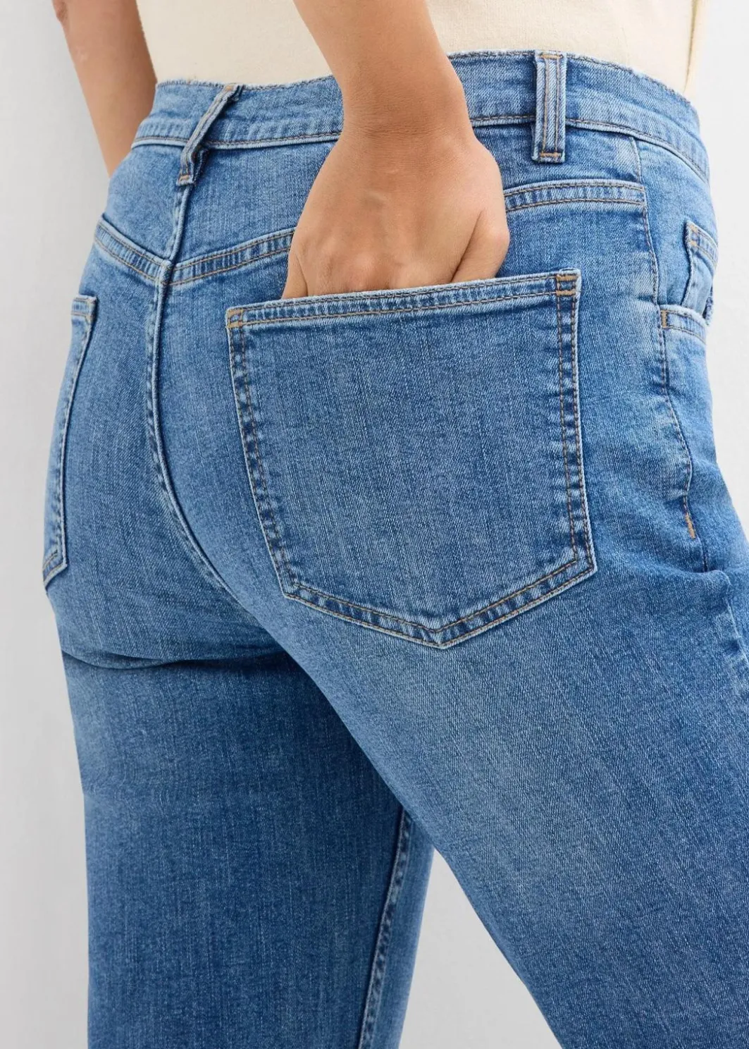 Damen bonprix Jeans|Bekleidung·Shirts & Tops|Flared-Jeans Mid Waist