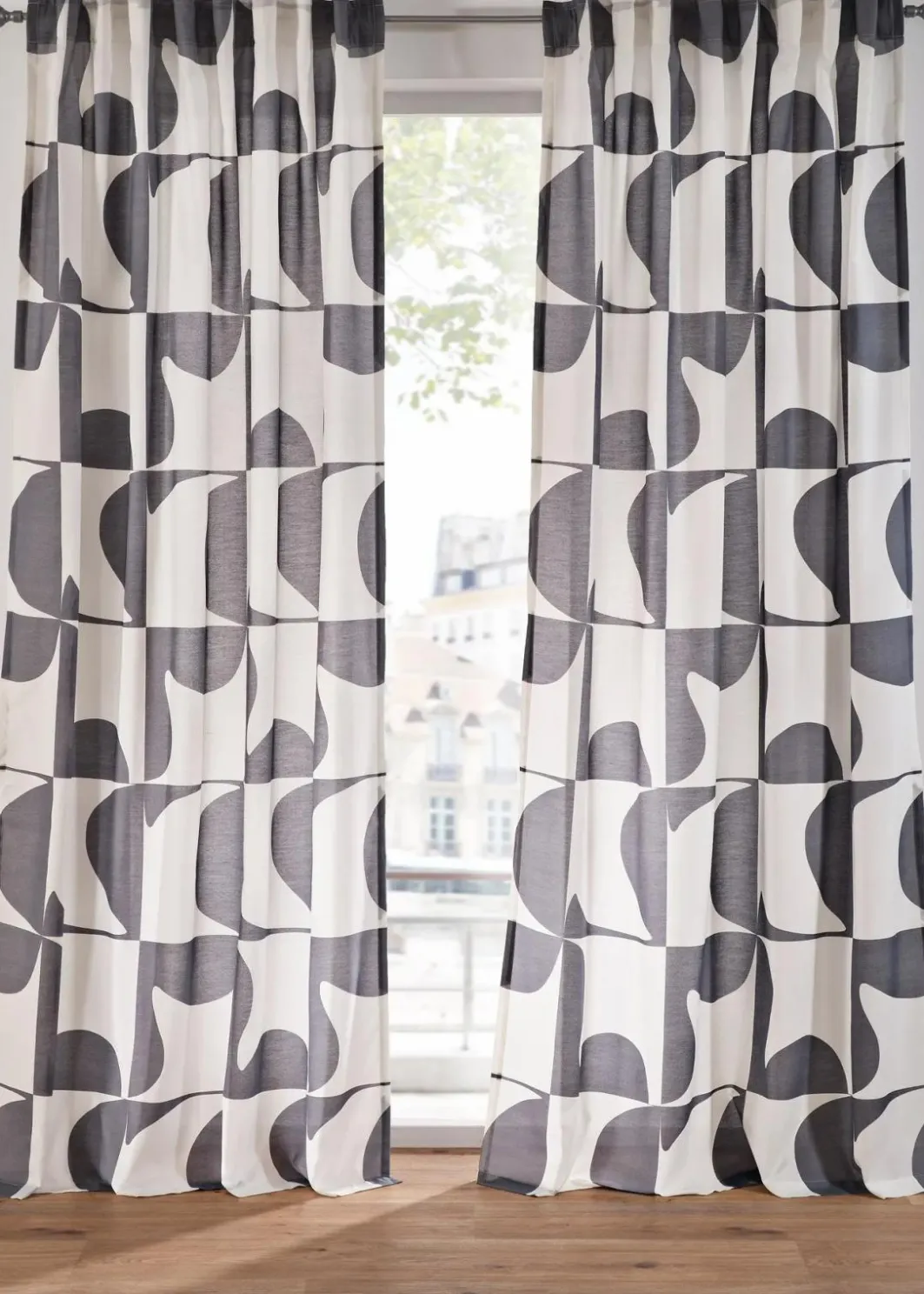 bonprix Gardinen|Gardine mit grafischem Druck aus recycelten Polyester (1er Pack)