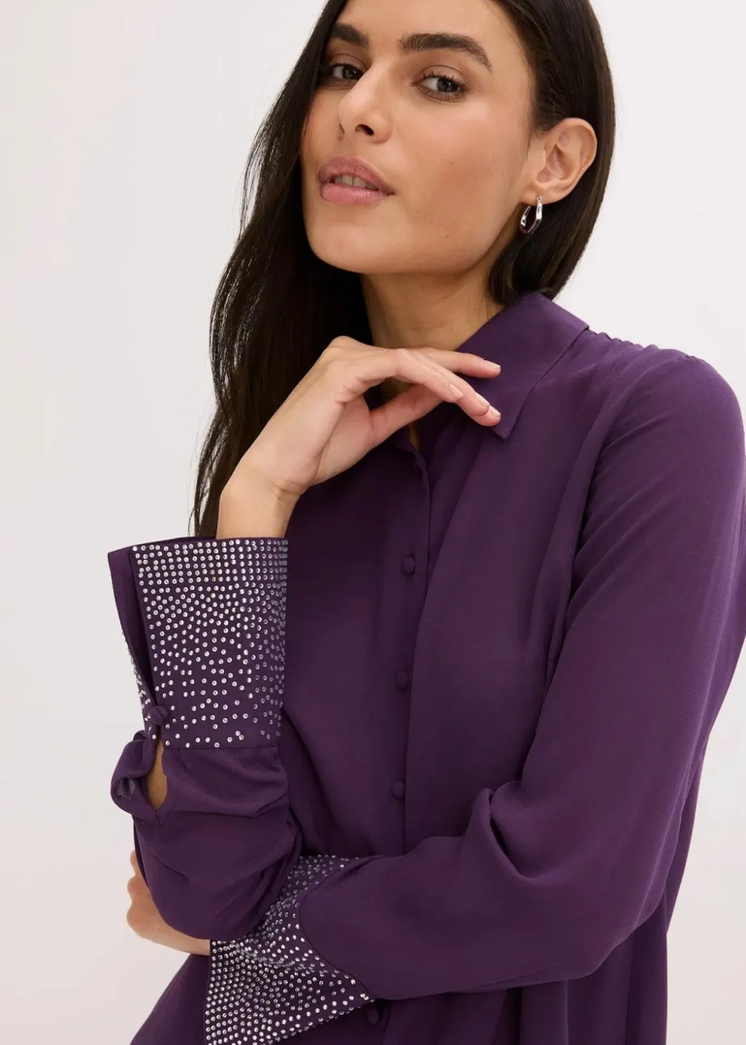 New Hemdbluse mit Glitzersteinchen Damen Bekleidung·Jacken & Mäntel|Blusen & Tuniken