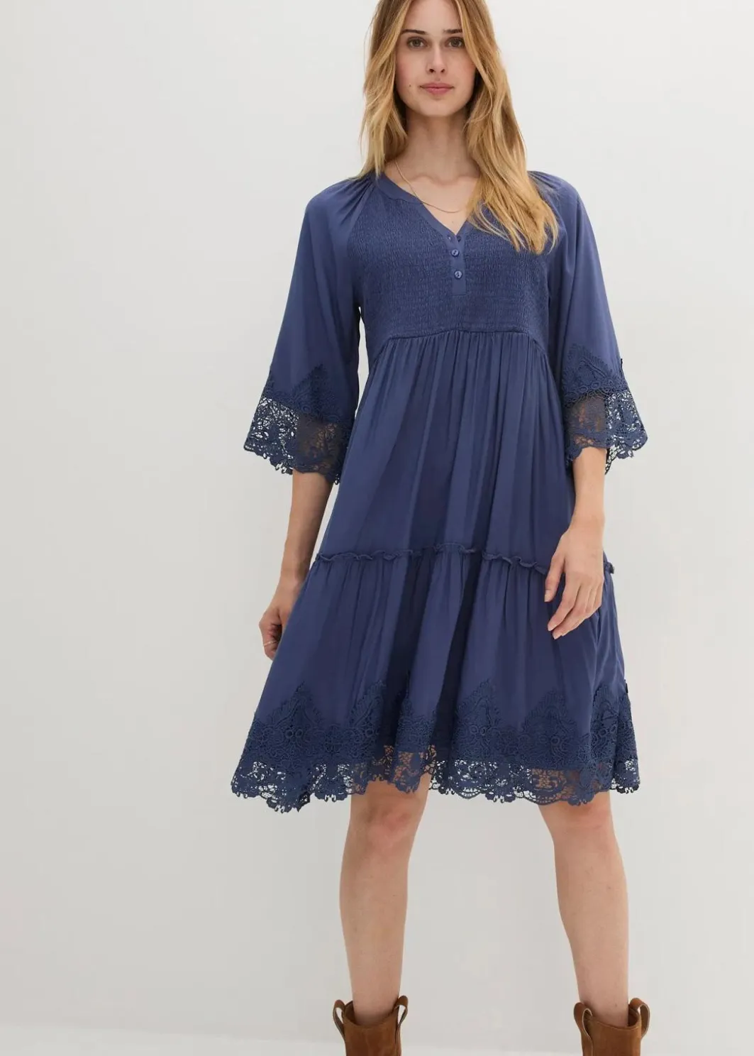 Hemdblusenkleid mit Spitze Damen Bekleidung·Pullover & Strickjacken|Kleider