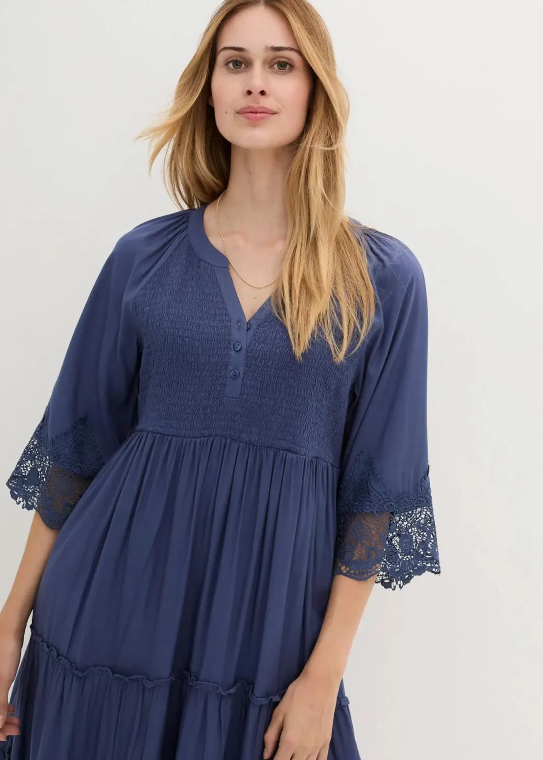 Hemdblusenkleid mit Spitze Damen Bekleidung·Pullover & Strickjacken|Kleider