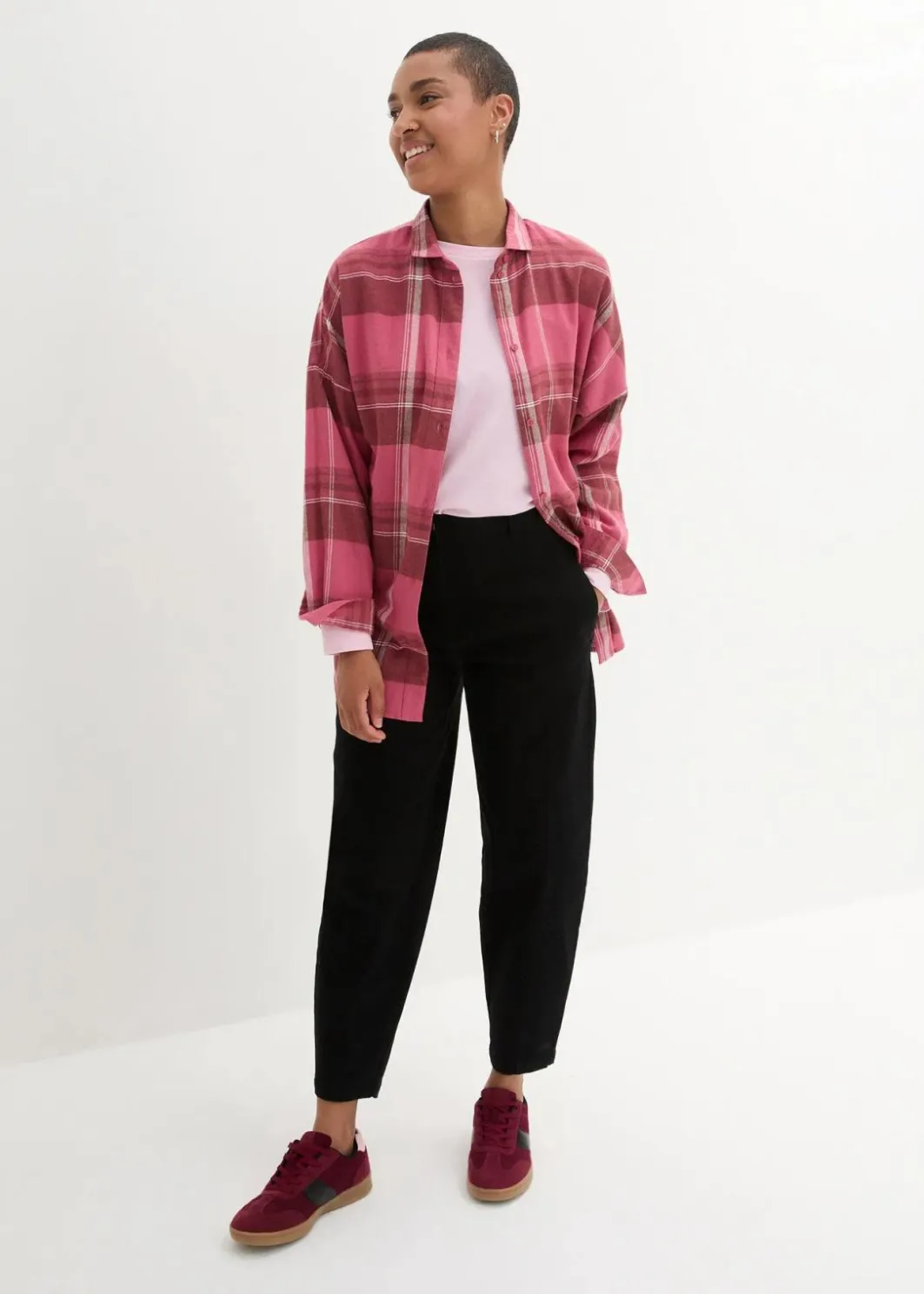 Damen bonprix Bekleidung·Kleider|Hosen|High Waist Barrel-Twillhose mit vorverlegten Seitennähten und Bequembund