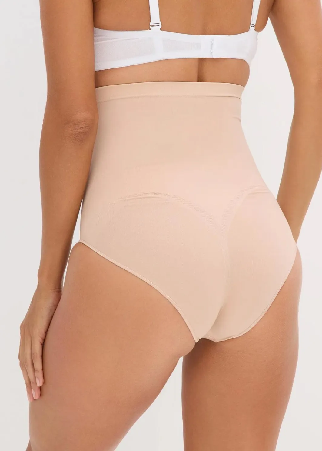 Discount Highwaist Seamless Shape Slip mit mittlerer Formkraft Damen Nachhaltigere Materialien|Seamless