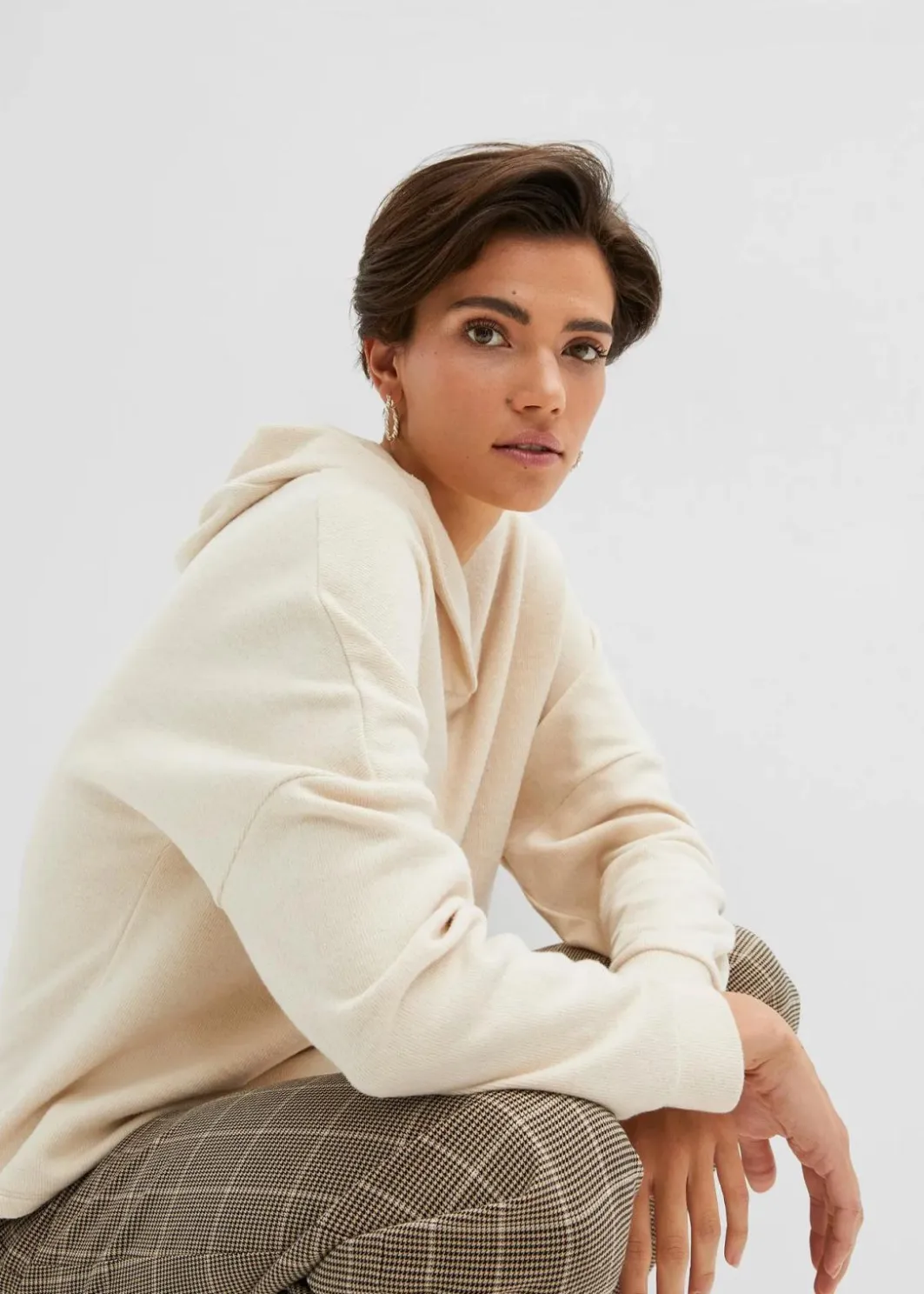 Outlet Hoodie in Regular Fit Damen Sweat