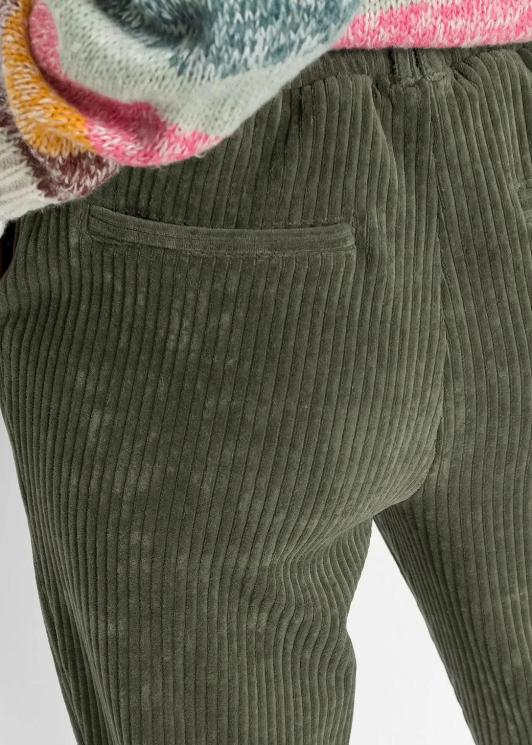 Clearance Hose in Cordoptik mit elastischem Bund Damen Bekleidung·Kleider|Hosen