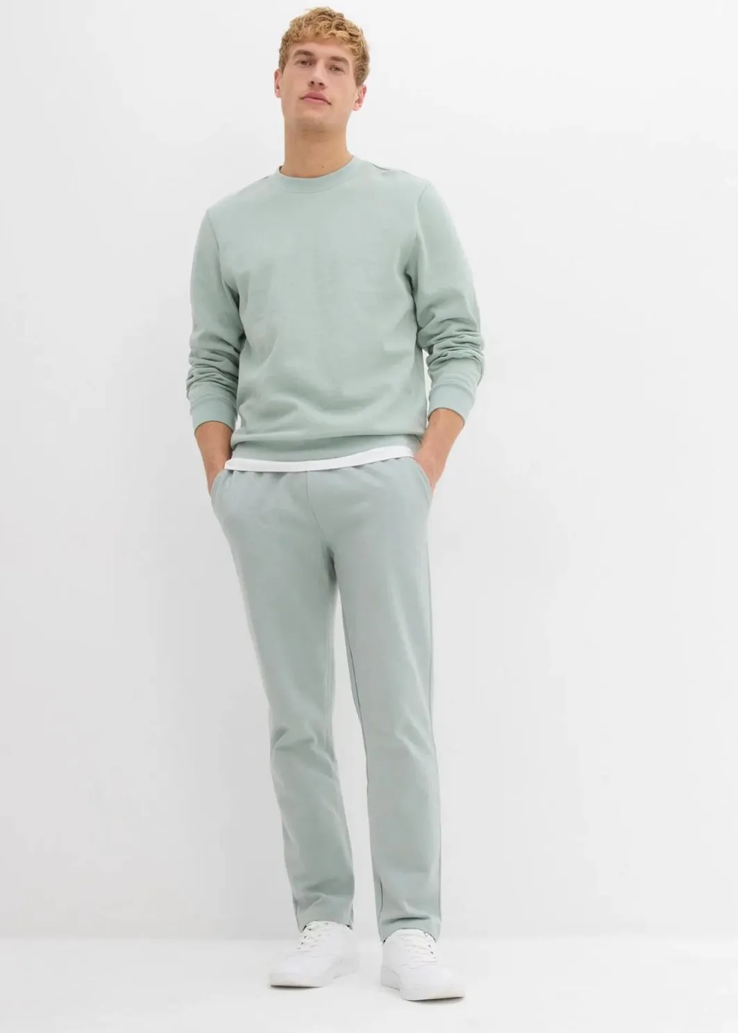Discount innen weich angeraute Jogginghose mit geradem Saum Herren Sweat|Hosen