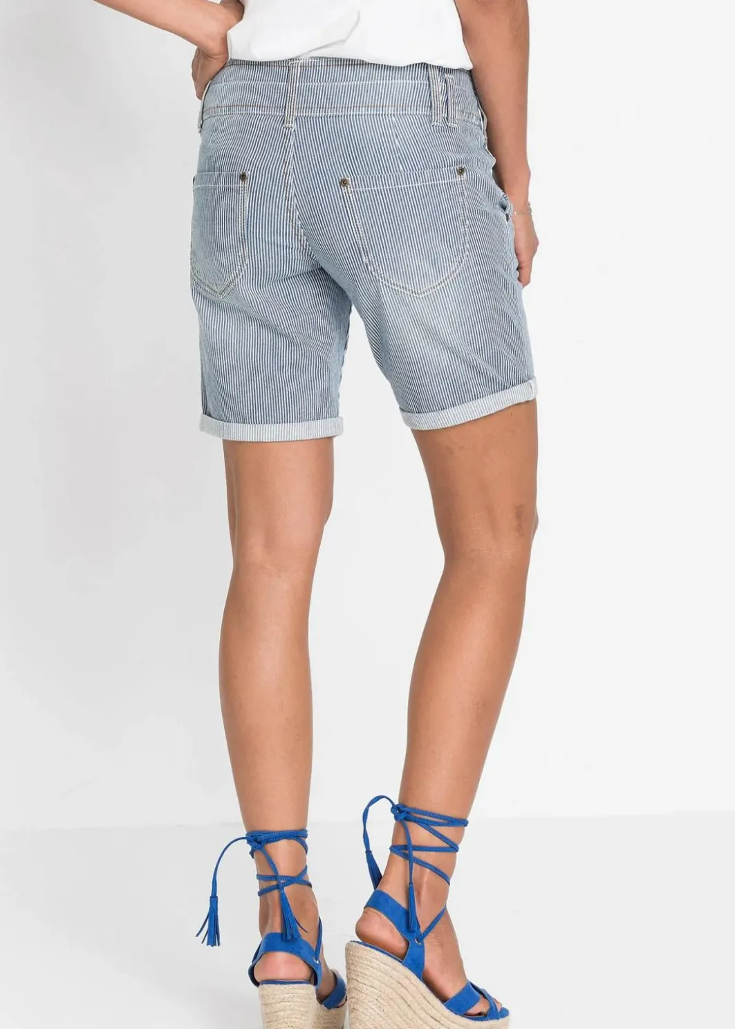 New Jeans-Bermuda Low Waist Damen Shorts|Jeans