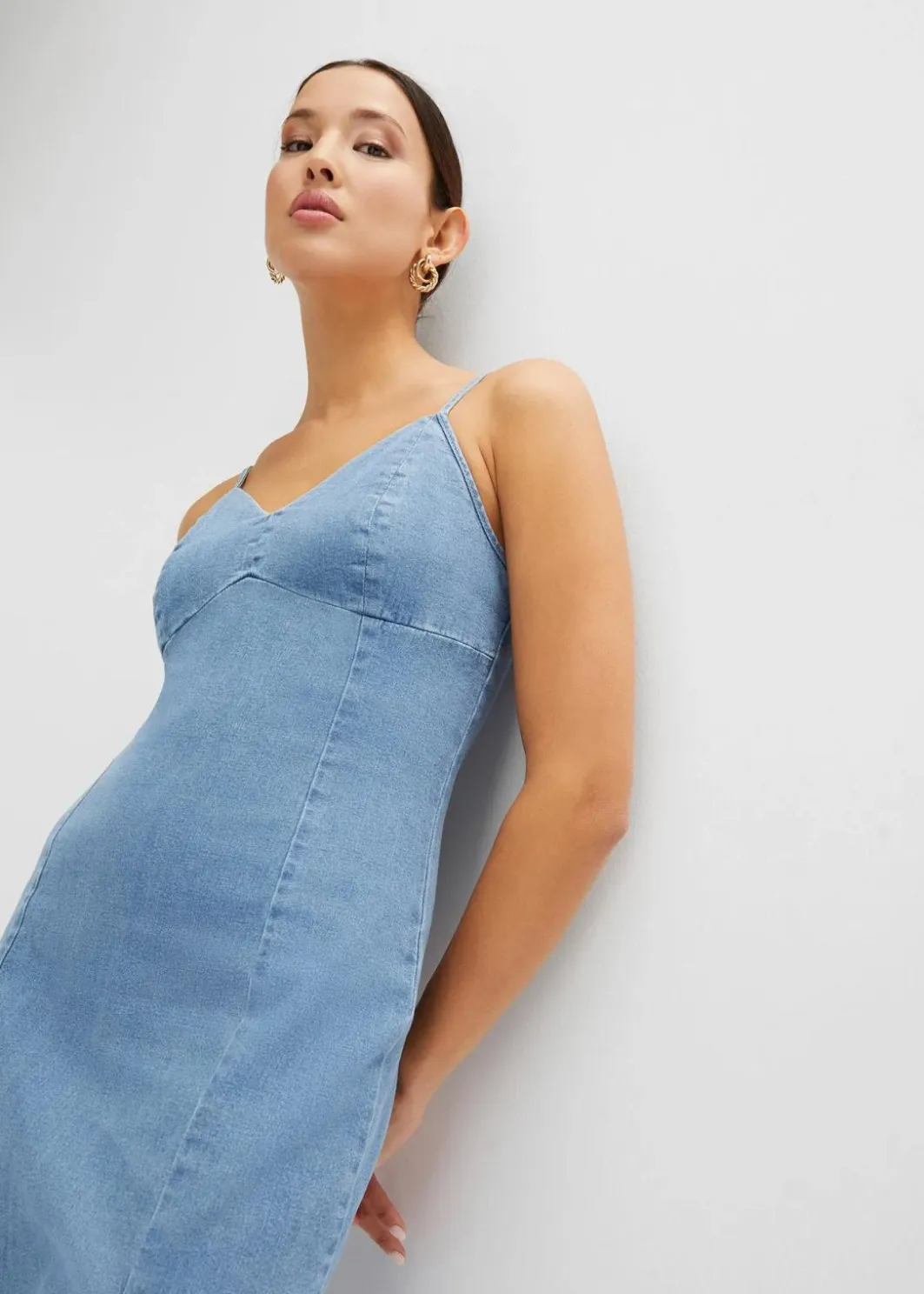 Damen bonprix Nachhaltigere Materialien|Kleider|Jeanskleid mit Schlitz