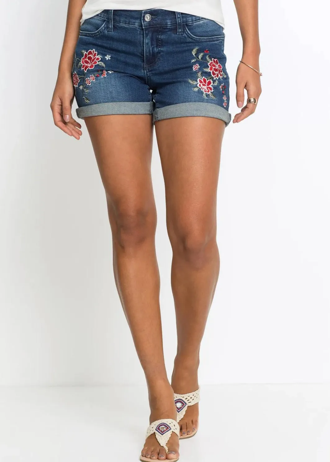 Damen bonprix Bekleidung·Outdoorbekleidung|Bekleidung·Shirts & Tops|Jeans-Shorts Mid Waist, Stickerei