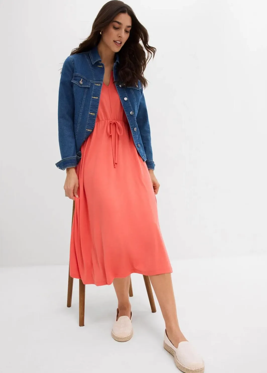 Outlet Jersey Kleid aus fließendem Viskose-Mix Damen Nachhaltigere Materialien|Kleider