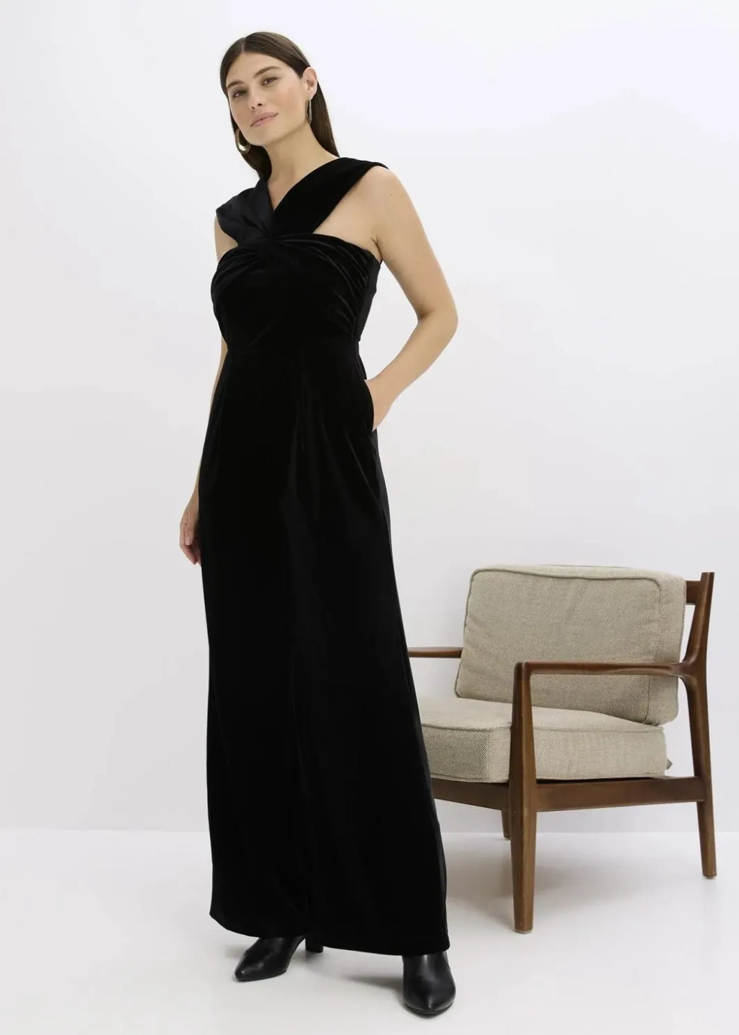 Damen bonprix Jumpsuits|Jersey-Jumpsuit aus fließendem Samt