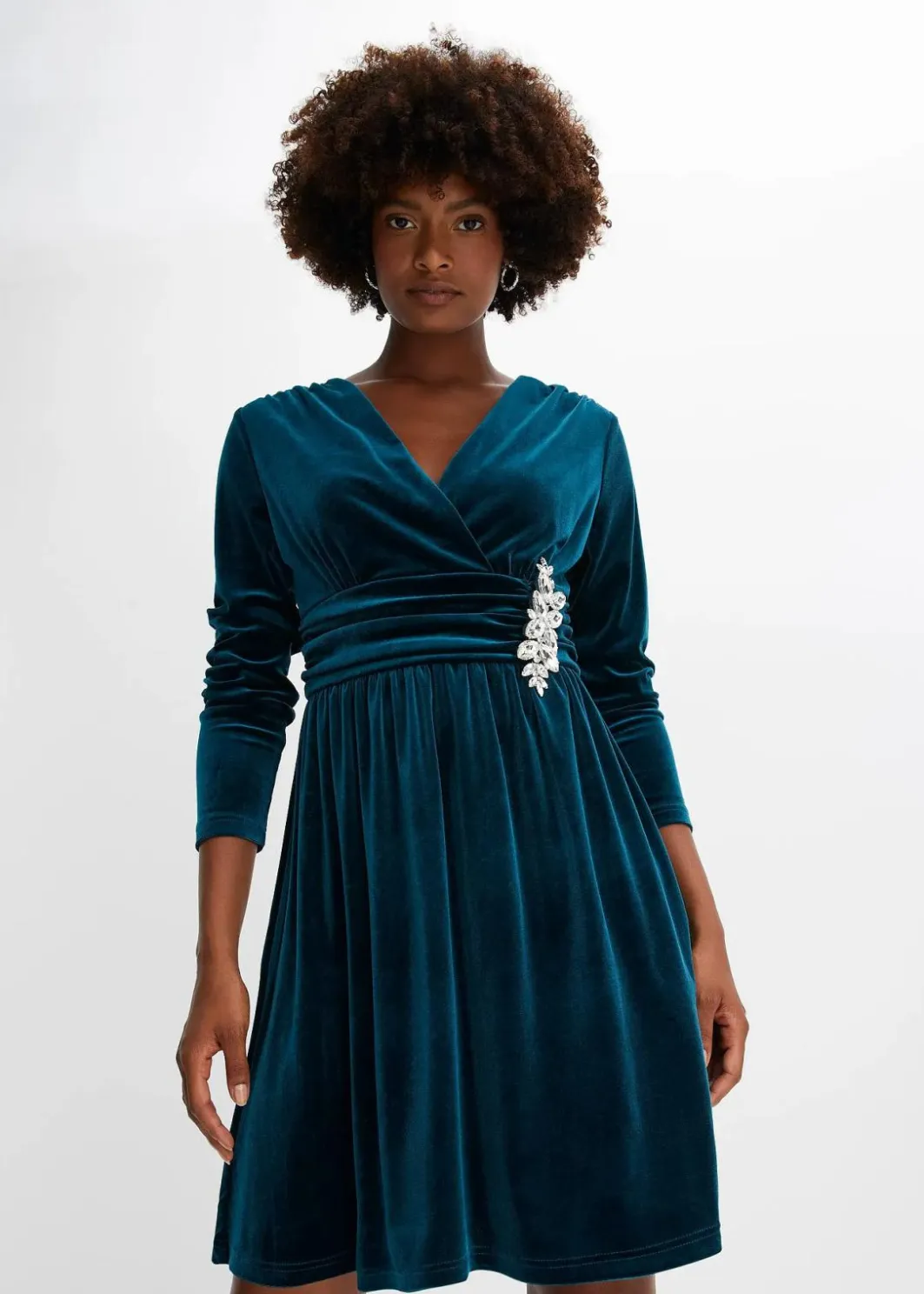 Damen bonprix Bekleidung·Pullover & Strickjacken|Festliche Mode|Jerseykleid aus glänzendem Samt