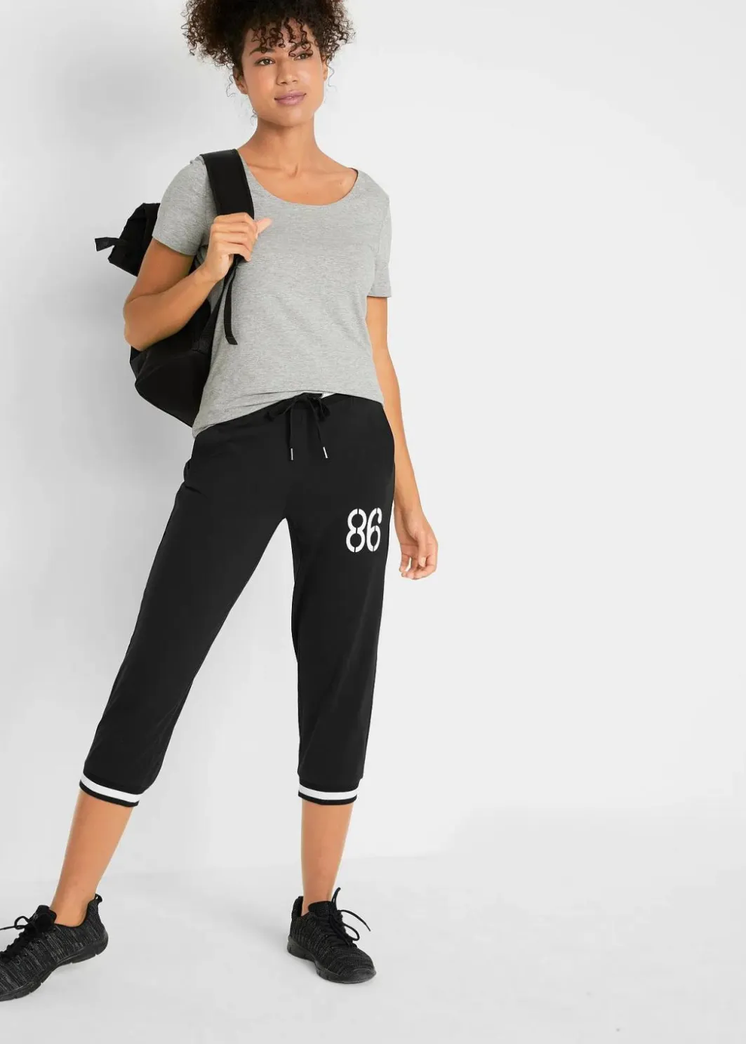 Outlet Jogginghose, 3/4-Länge aus Baumwollmix Damen Bekleidung·Sweat|Bekleidung·Blusen & Tuniken