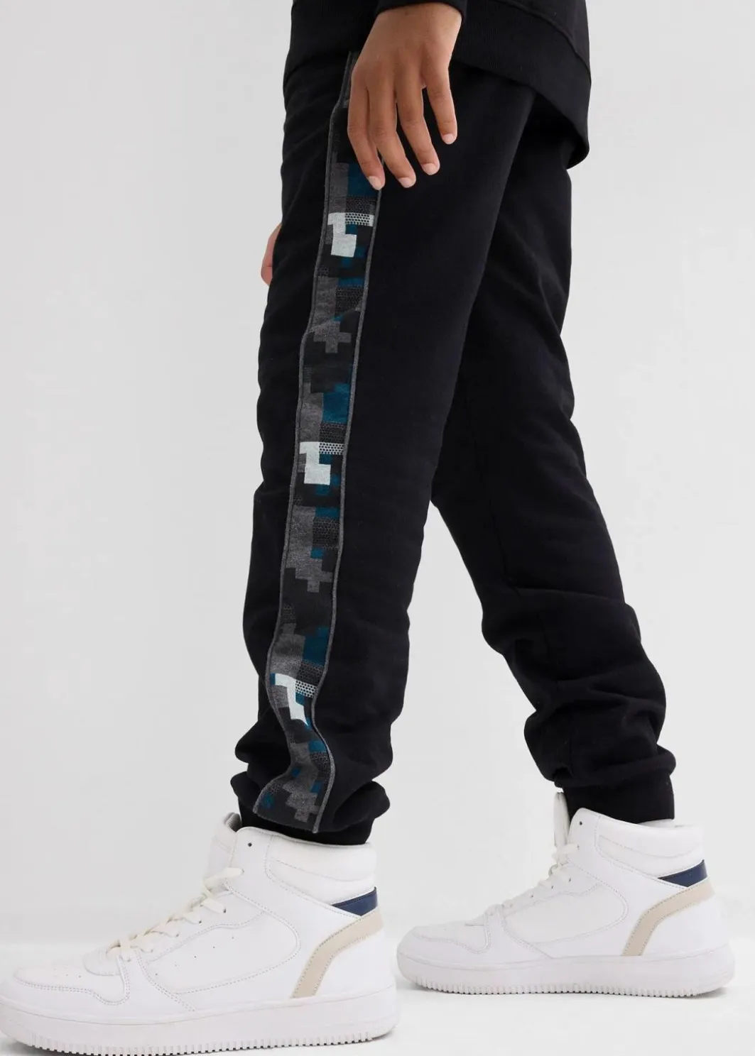 Kinder bonprix Jungen 9-16 Jahre·Hosen|Jungen 2-8 Jahre·Nachhaltigere Materialien|Jogginghose mit Bio-Baumwolle