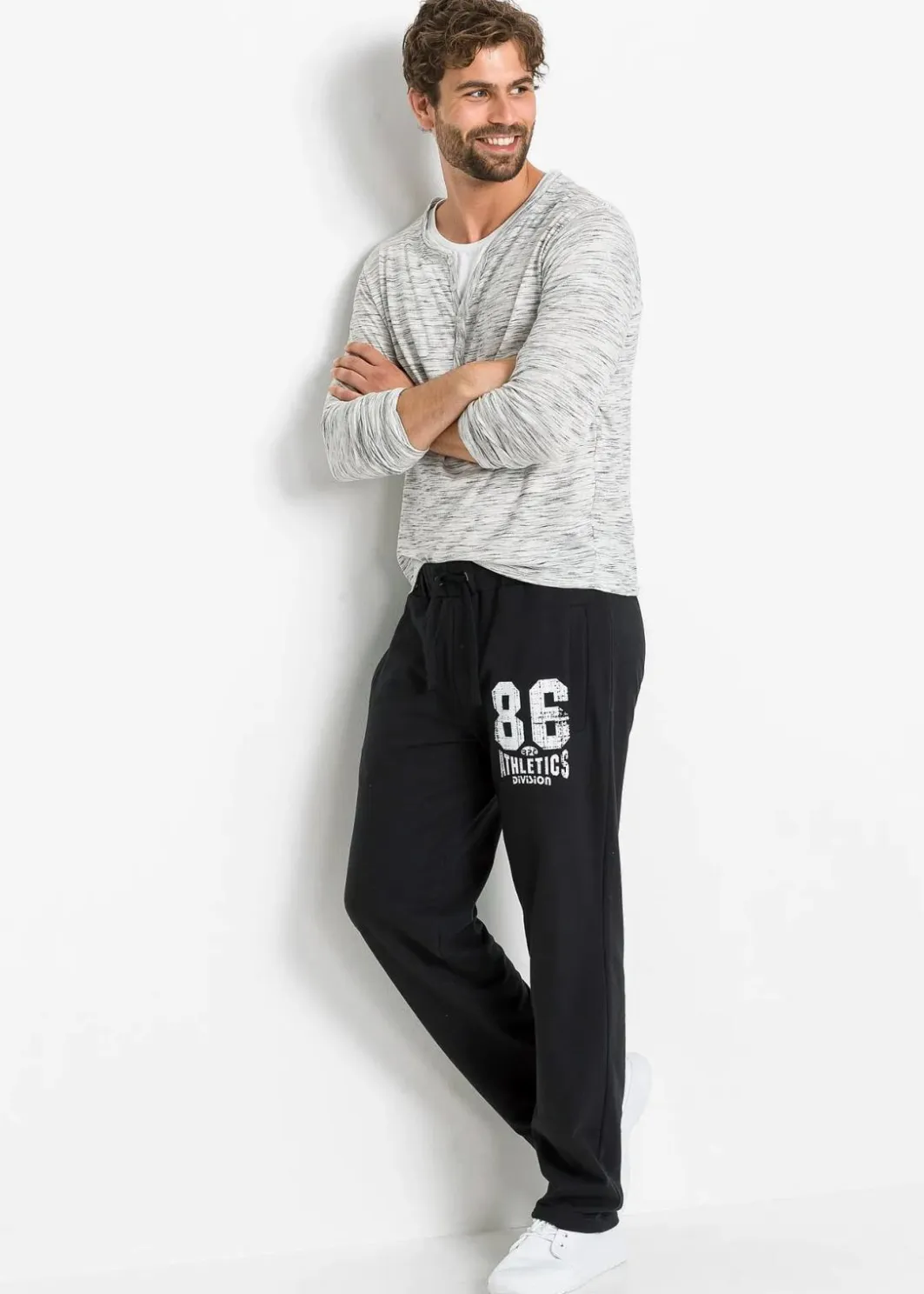 Herren bonprix Große Größen|Sportbekleidung|Jogginghose mit sportiven Details aus reiner Bio-Baumwolle