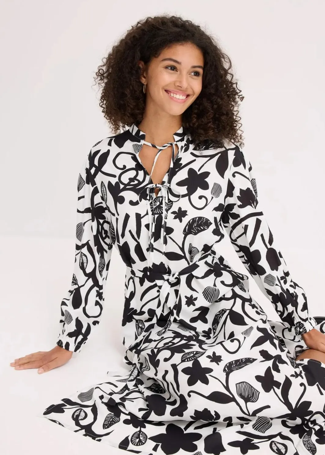 Damen bonprix Bekleidung·Pullover & Strickjacken|Kleider|Kaftan-Kleid aus fließender Viskose