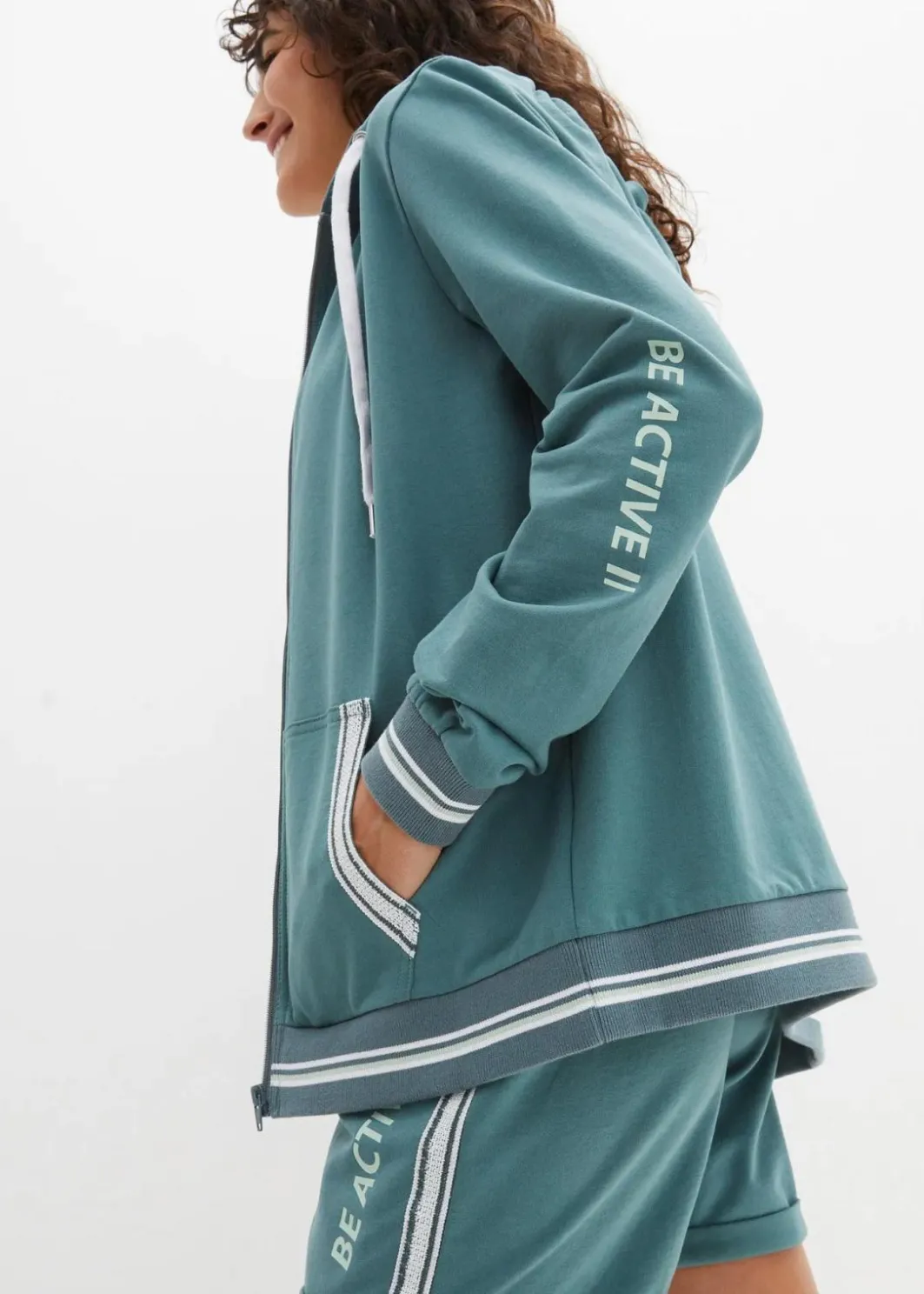 Damen bonprix Bekleidung·Blusen & Tuniken|Nachhaltigere Materialien|Kapuzen-Sweatjacke aus reiner Bio-Baumwolle