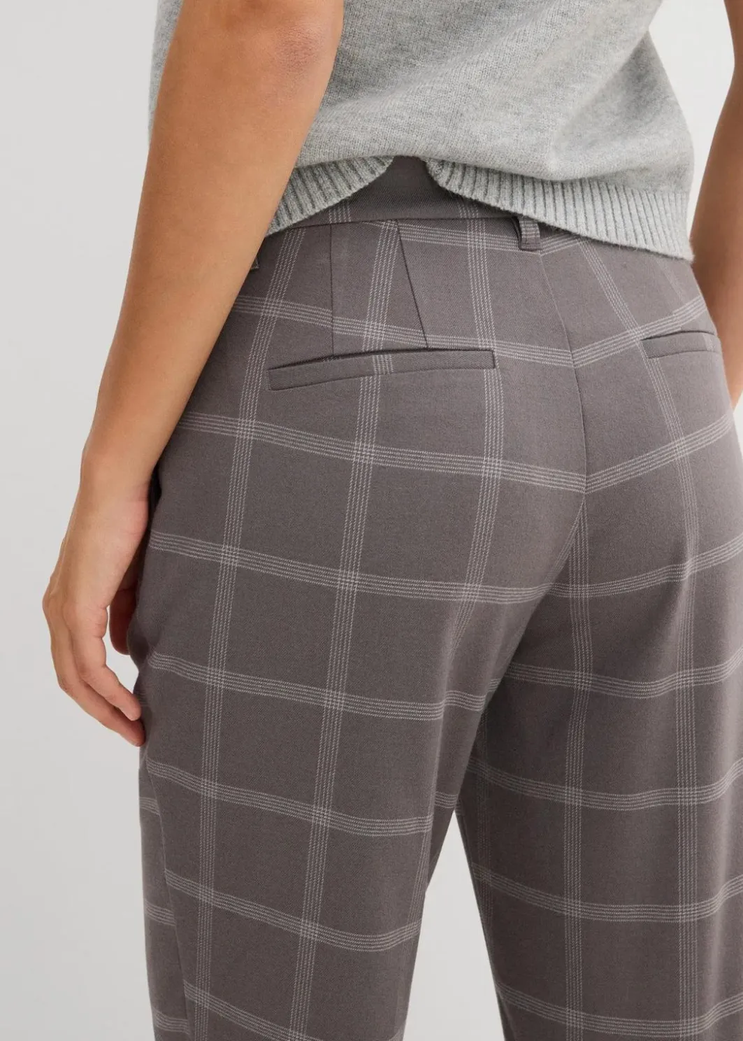 Damen bonprix Hosen|Nachhaltigere Materialien|Karierte Chinohose