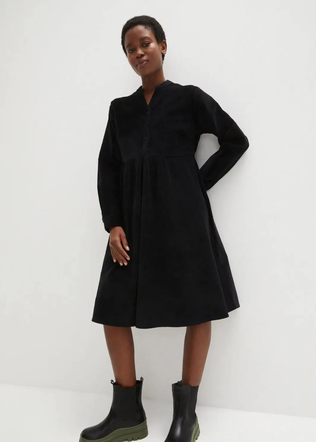 Damen bonprix Kleider|Bekleidung·Pullover & Strickjacken|Kleid aus Baumwollcord