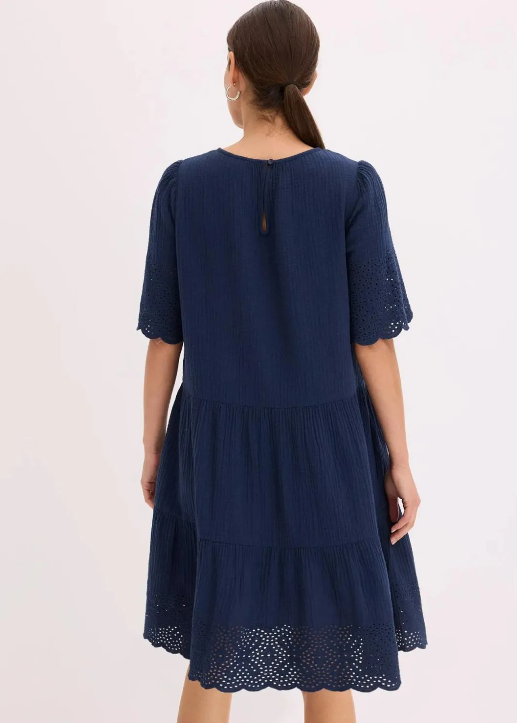 Sale Kleid aus Musselin mit Lochstickerei Damen Kleider|Bekleidung·Pullover & Strickjacken