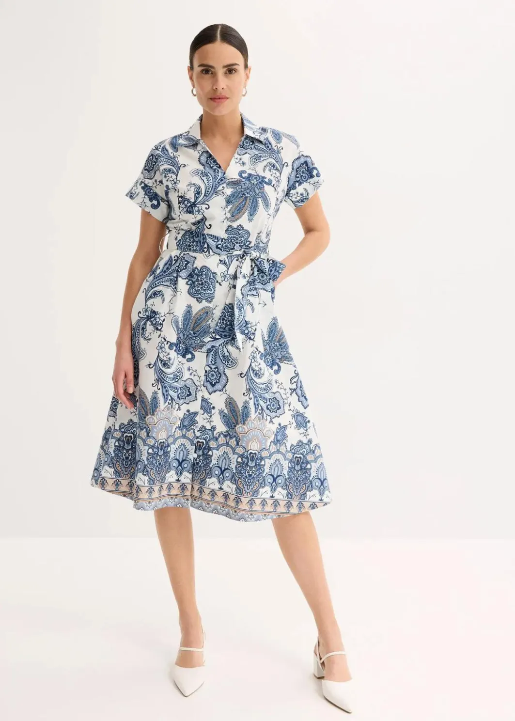 Outlet Kleid mit Bindeband Damen Bekleidung·Pullover & Strickjacken