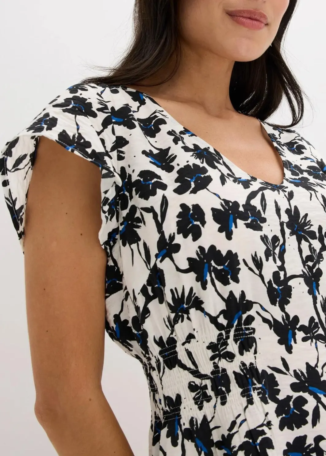 Damen bonprix Kleider|Kleid mit Flügelärmeln aus strukturiertem Material