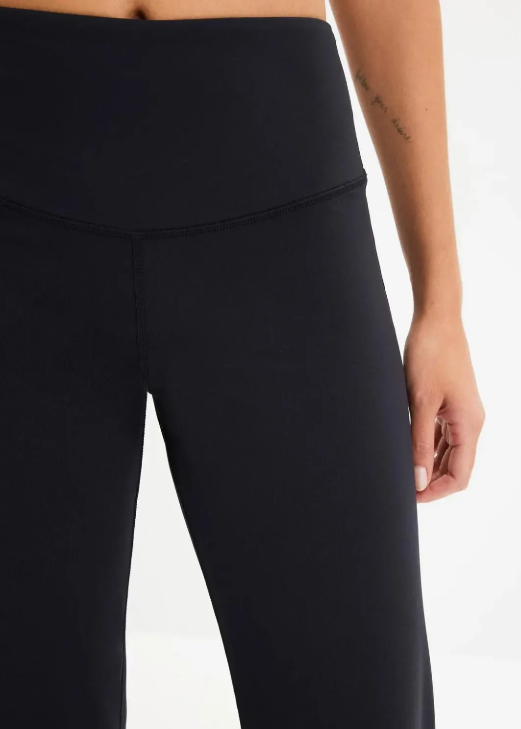Damen bonprix Bekleidung·Sweat|Bekleidung·Kleider|Komfort-Sport-Leggings, gerades Bein, schnelltrocknend